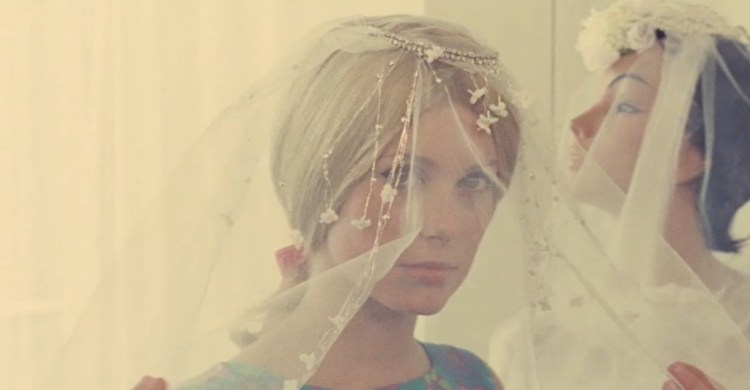 catherine-deneuve-the-umbrellas-of-cherbourg