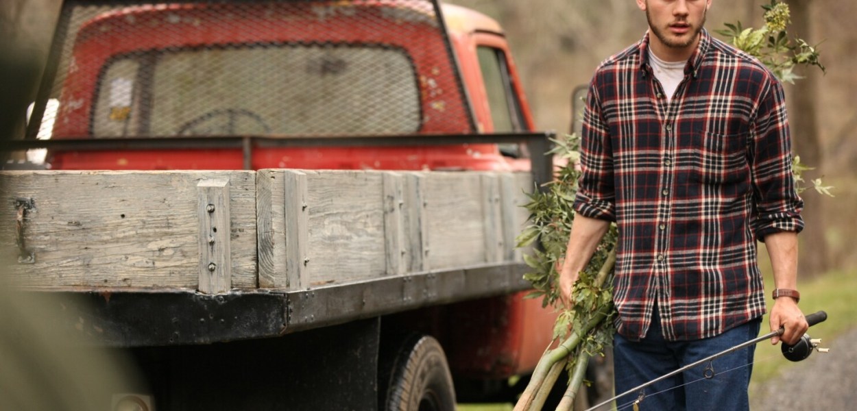 The World Made Straight Movie Review - 2015 David Burris Film