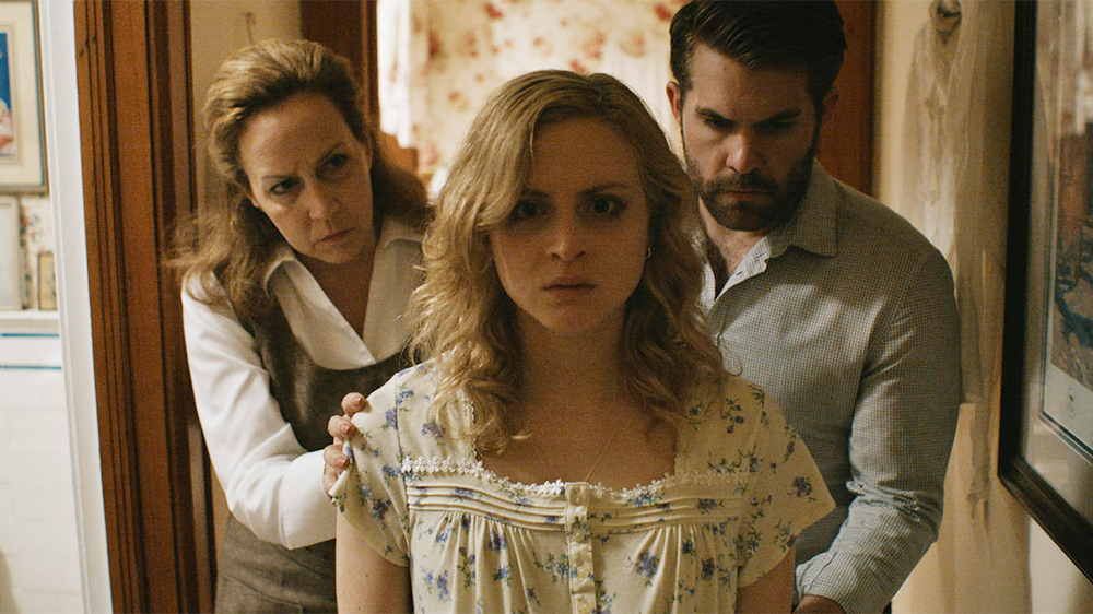 The House on Pine Street Movie Review - 2015 Film by Aaron Keeling and Austin Keeling