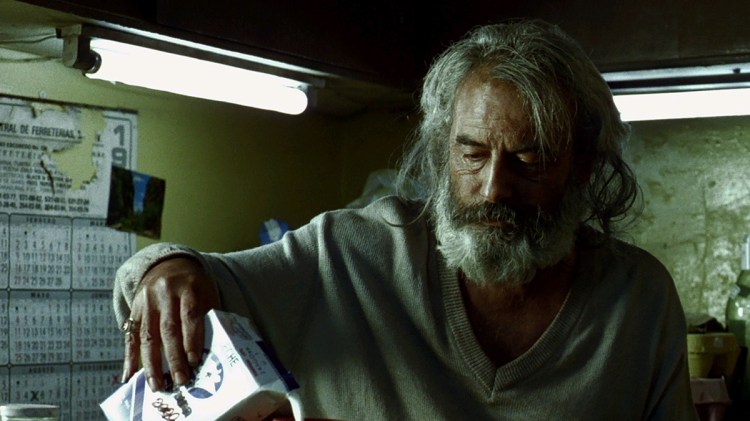 vague-visages-eye-on-inarritu-amores-perros-eight