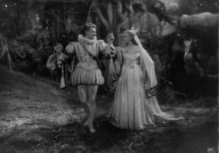 jean-cocteau-beauty-and-the-beast-four