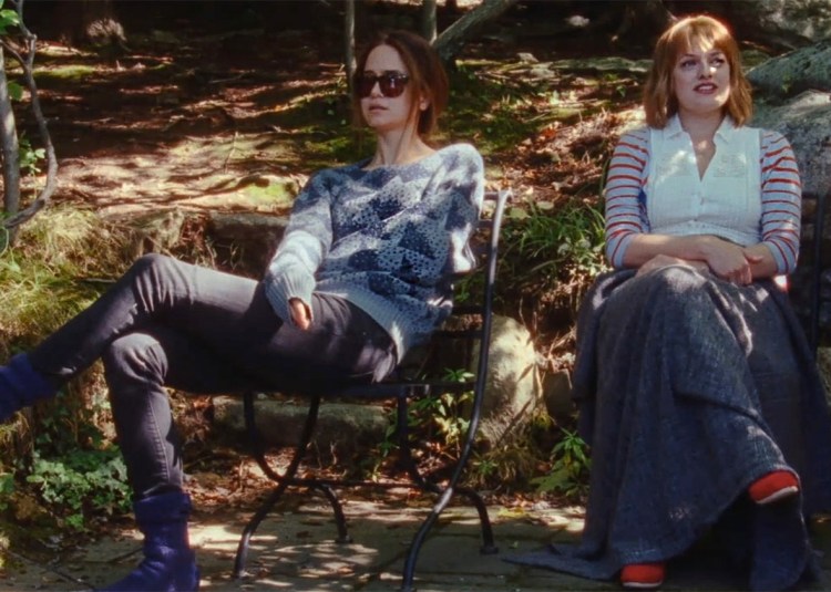 vague-visages-the-feminine-grotesque-queen-of-earth-one