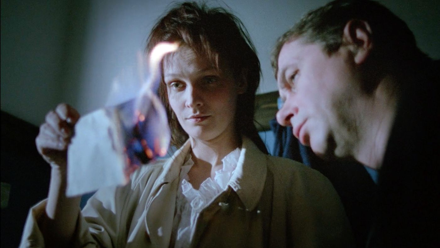 Dekalog Movie Essay - 1989 Krzysztof Kieslowski TV Miniseries Film