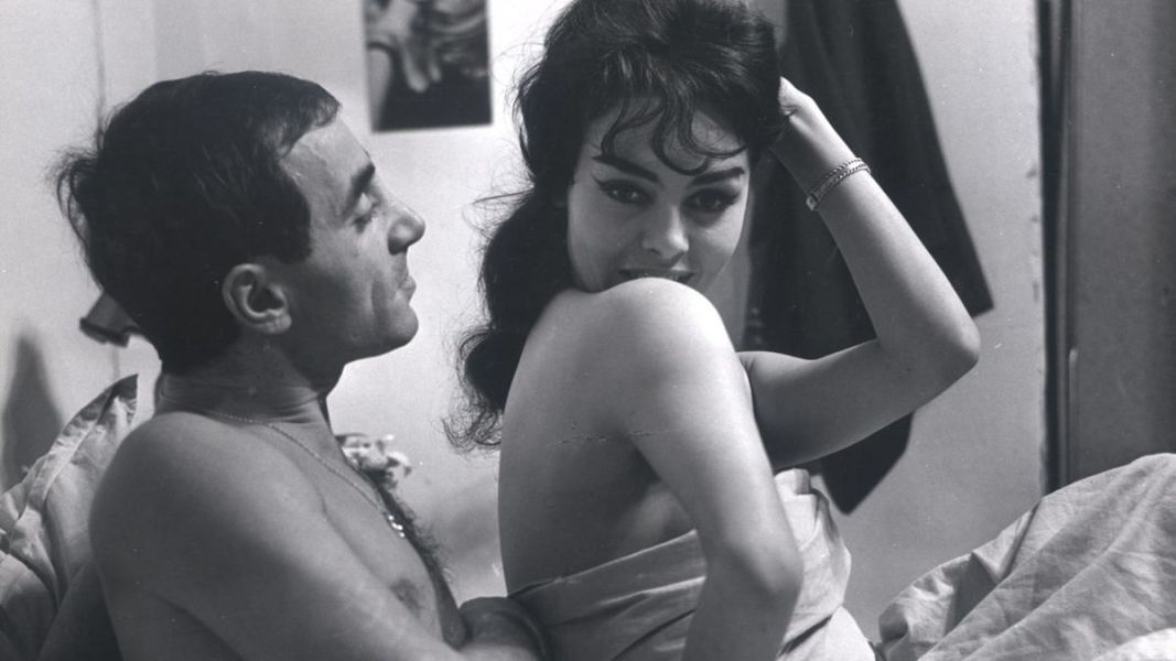 Shoot the Piano Player Movie Essay - 1960 François Truffaut Film