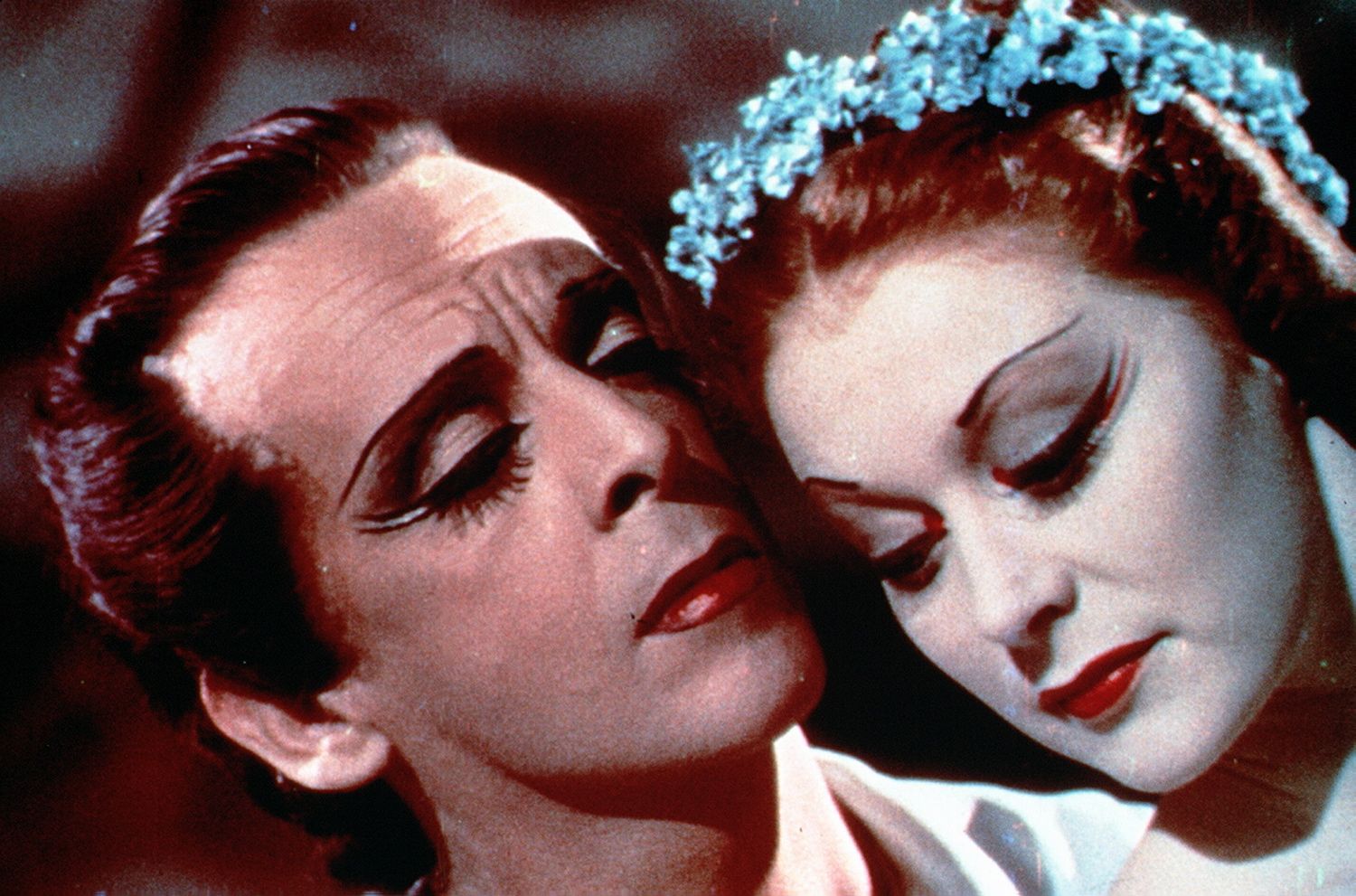 The Red Shoes Movie Essay - 1948 Film by Michael Powell and Emeric Pressburger
