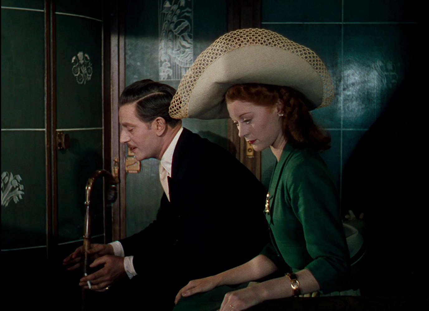 The Red Shoes Movie Essay - 1948 Film by Michael Powell and Emeric Pressburger