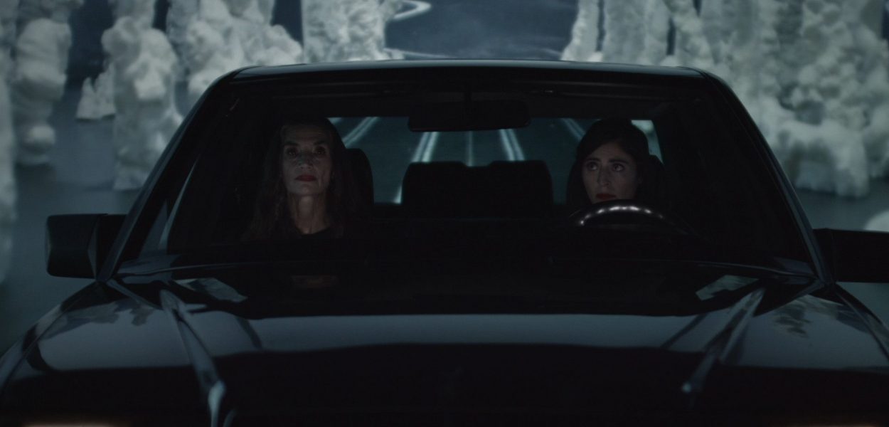 Je te tiens Movie Essay - 2019 Sergio Caballero Short Film