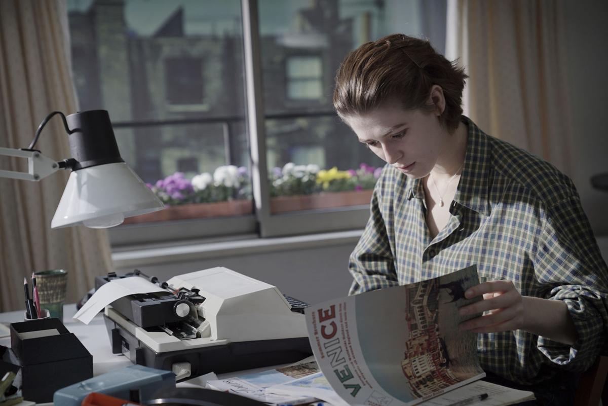 The Souvenir 2019 Movie - Film Review