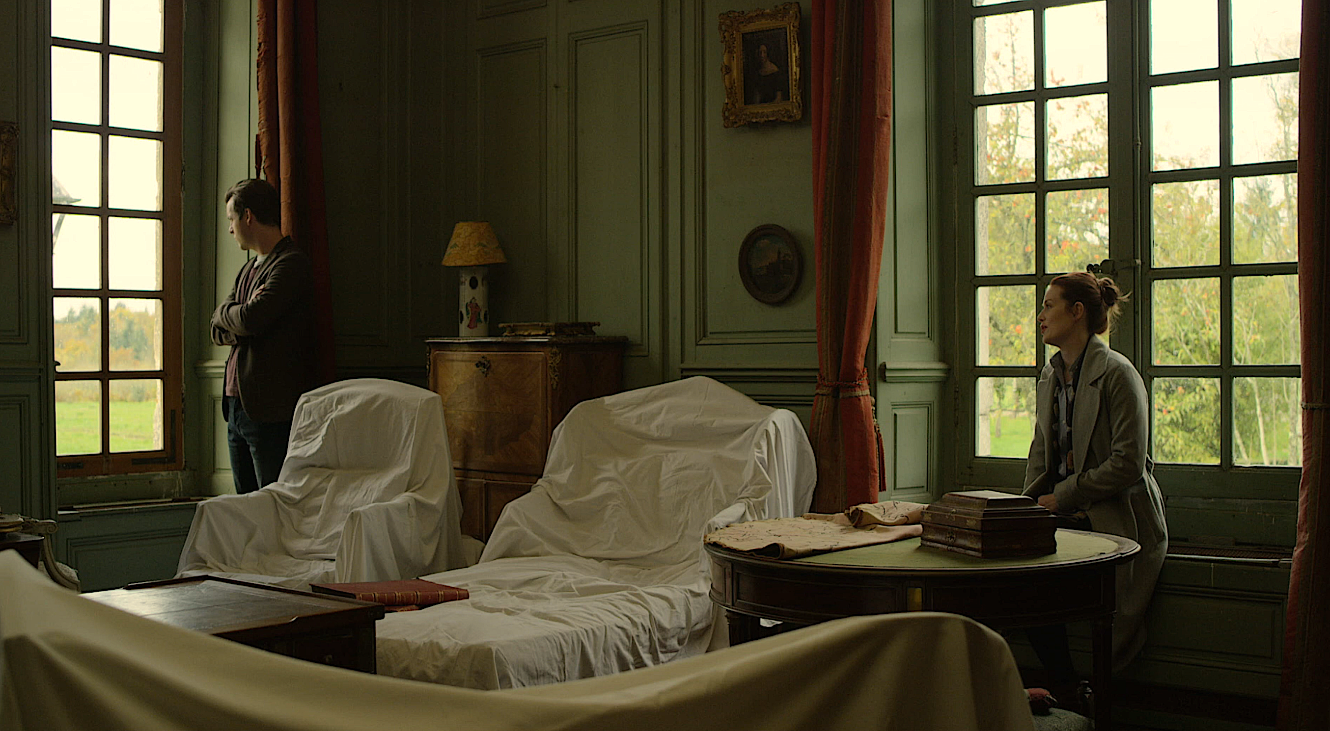 Gethin Anthony and Cara Theobold in Around the Sun