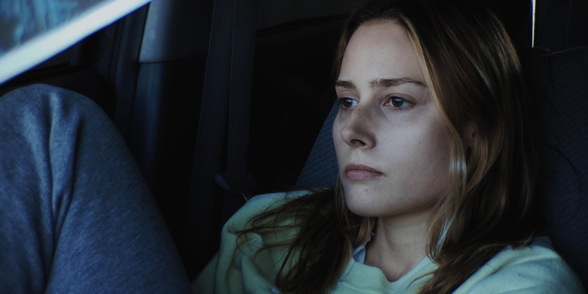 Filmes Threshold Threshold Review: A Film Directed by Powell Robinson and Patrick Robert ...