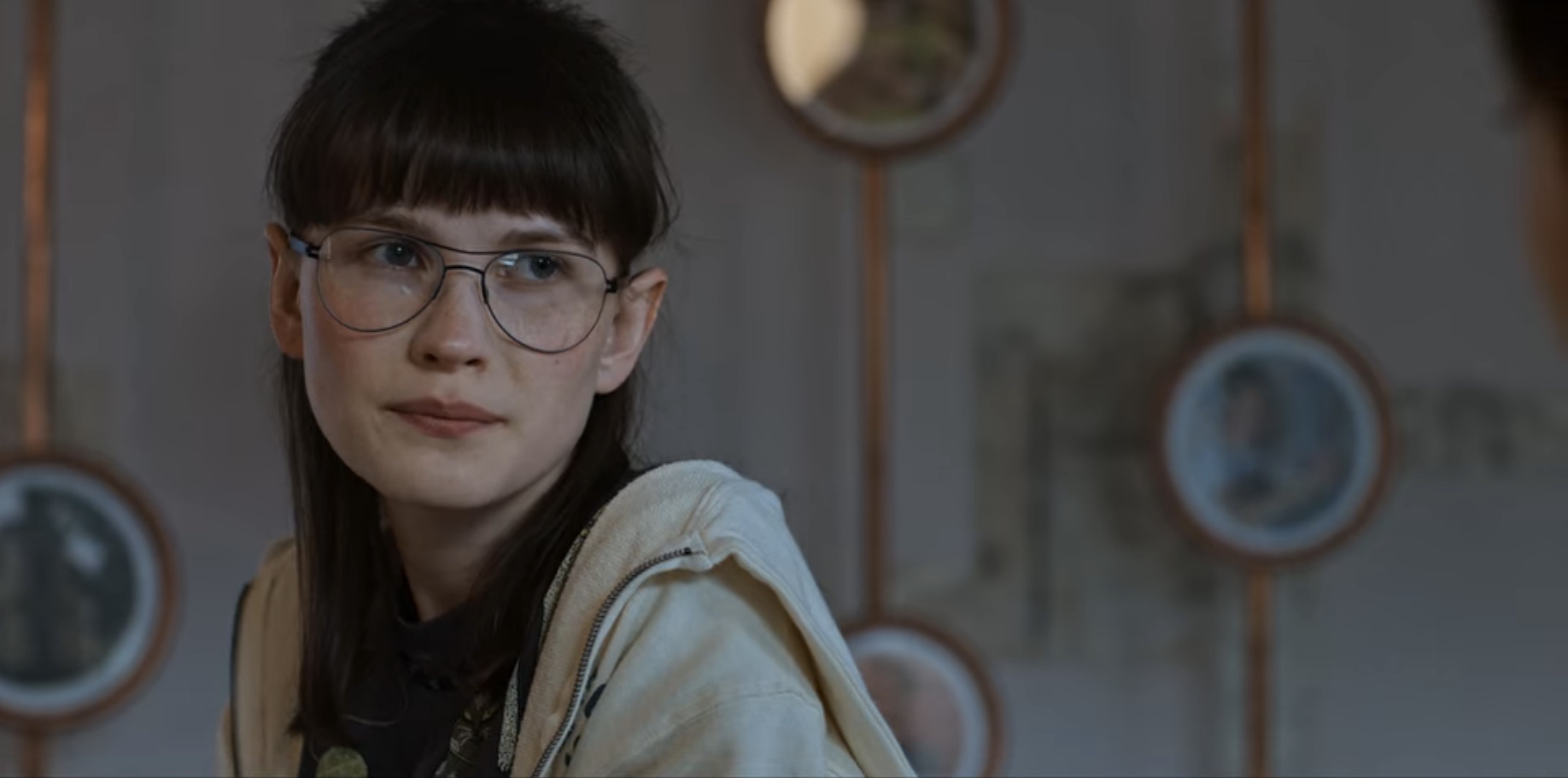 Open Your Eyes Cast on Netflix - Zuza Galewicz as Milena