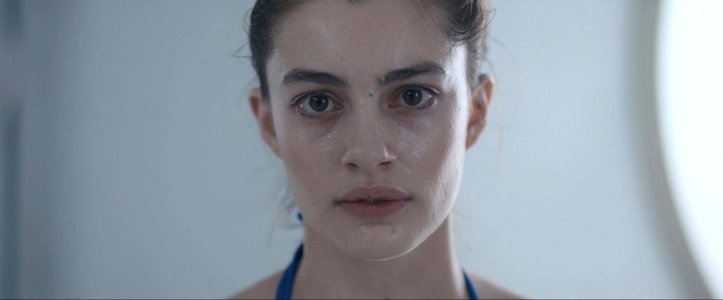 Birds of Paradise Cast - Diana Silvers as Kate Sanders