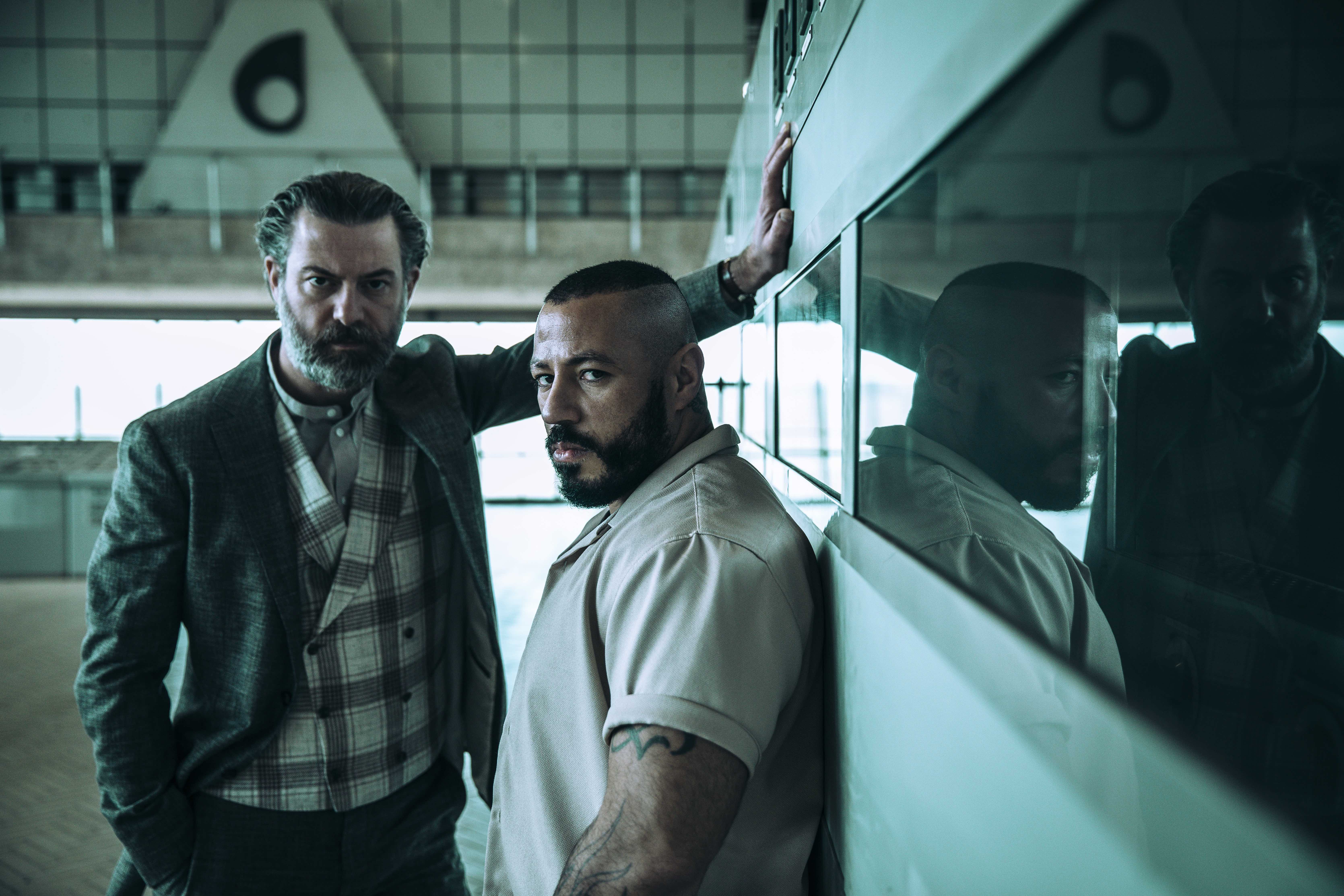 Ganglands Soundtrack on Netflix (Braqueurs) - Season 1, Episode 3