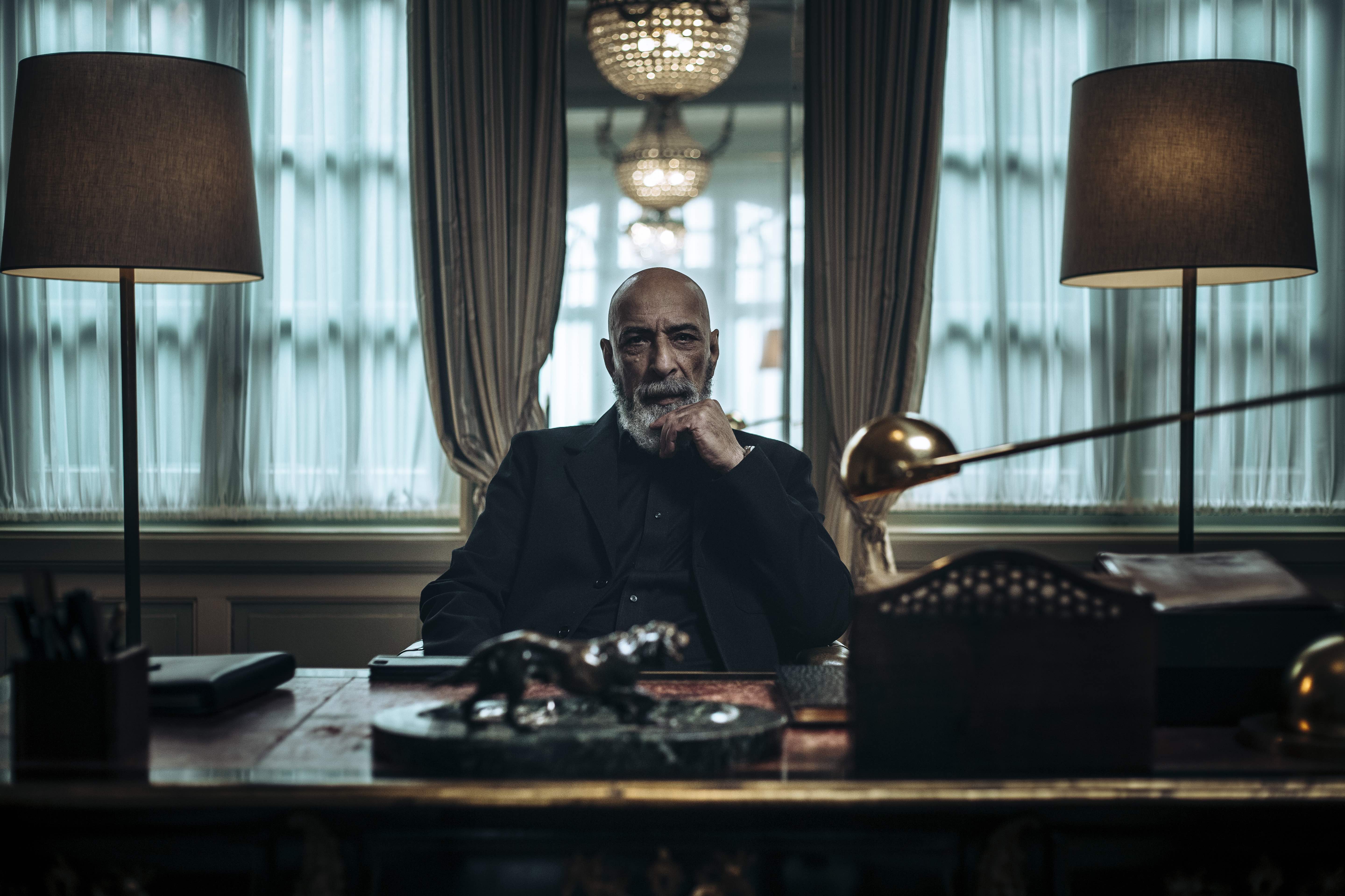 Ganglands Soundtrack on Netflix (Braqueurs) - Season 1, Episode 4