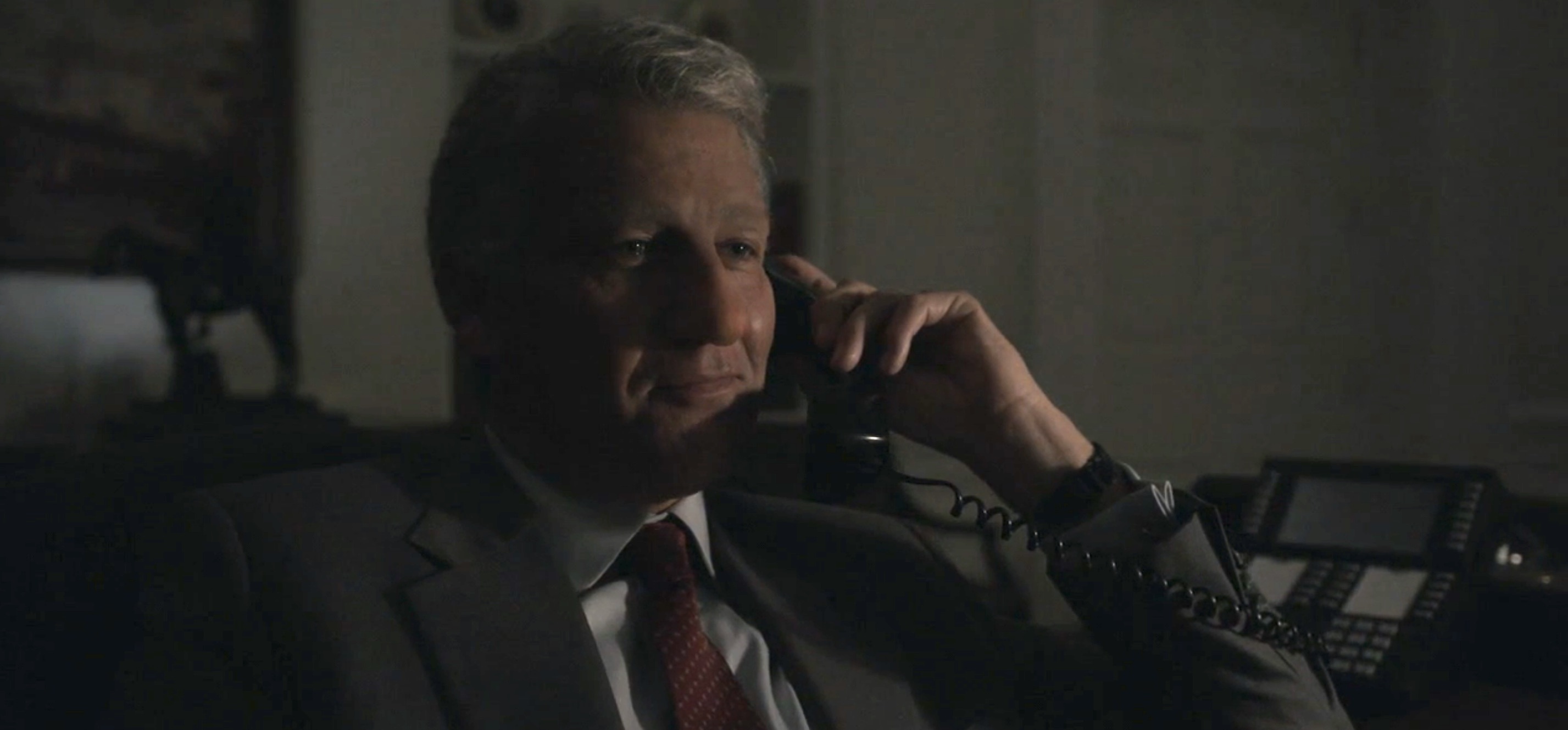 Impeachment: American Crime Story Cast - Clive Owen as Bill Clinton