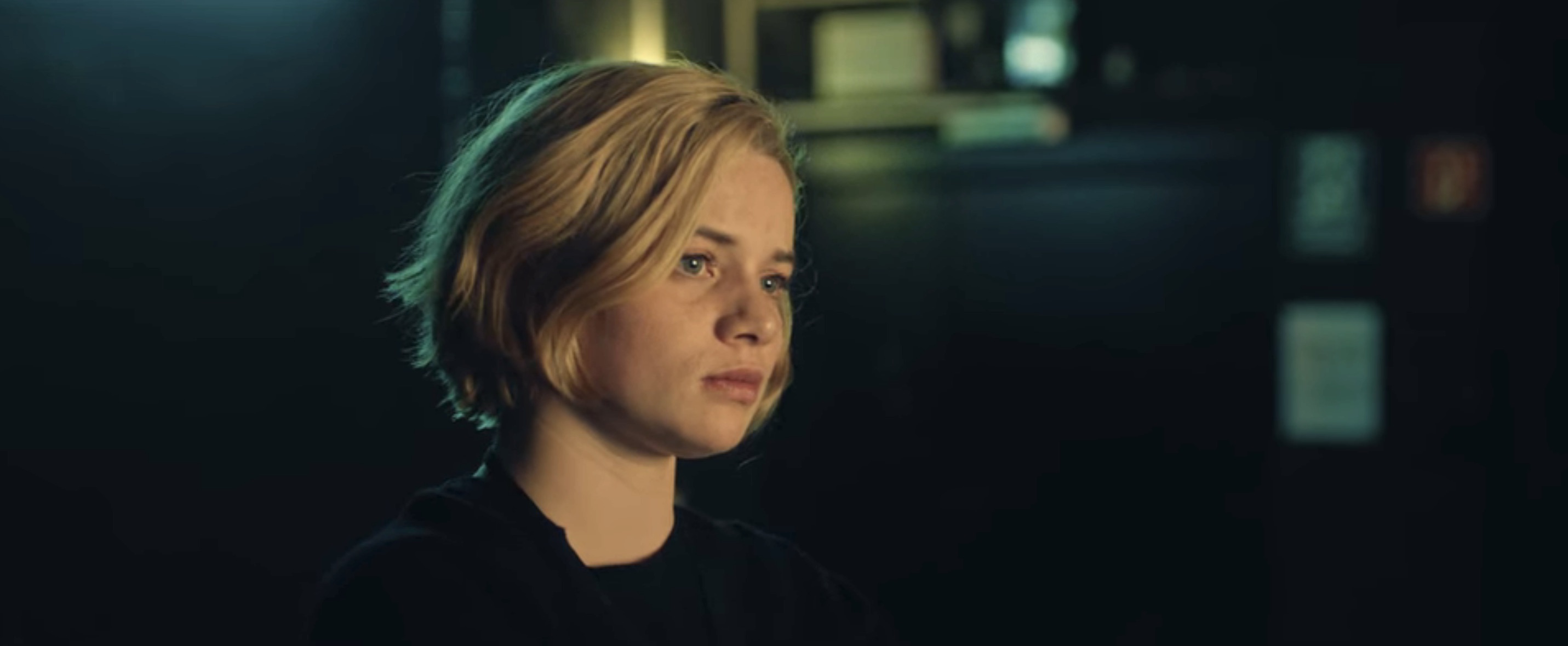 Je Suis Karl Cast - Luna Wedler as Maxi