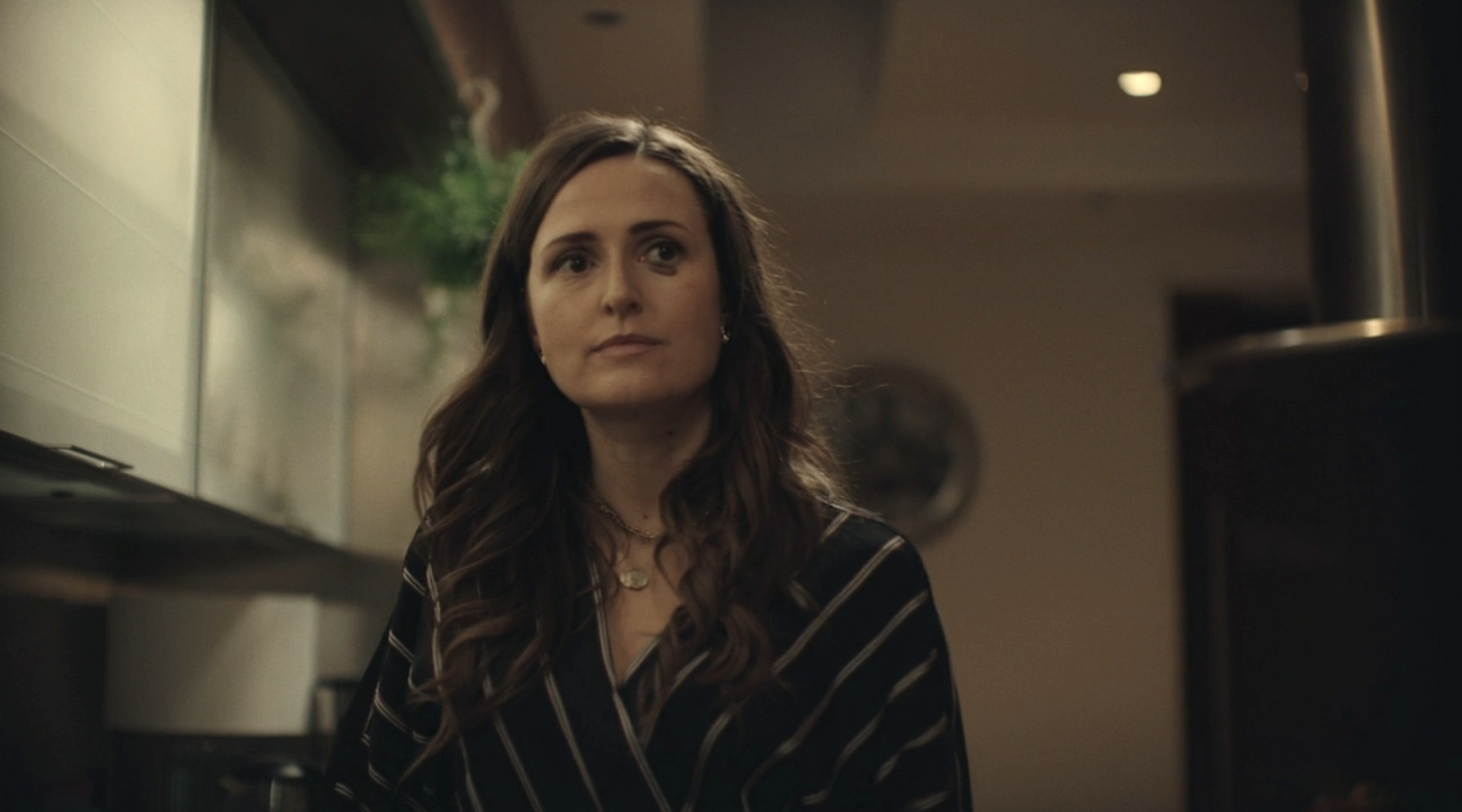 Kin Cast on AMC+ - Clare Dunne as Amanda Kinsella