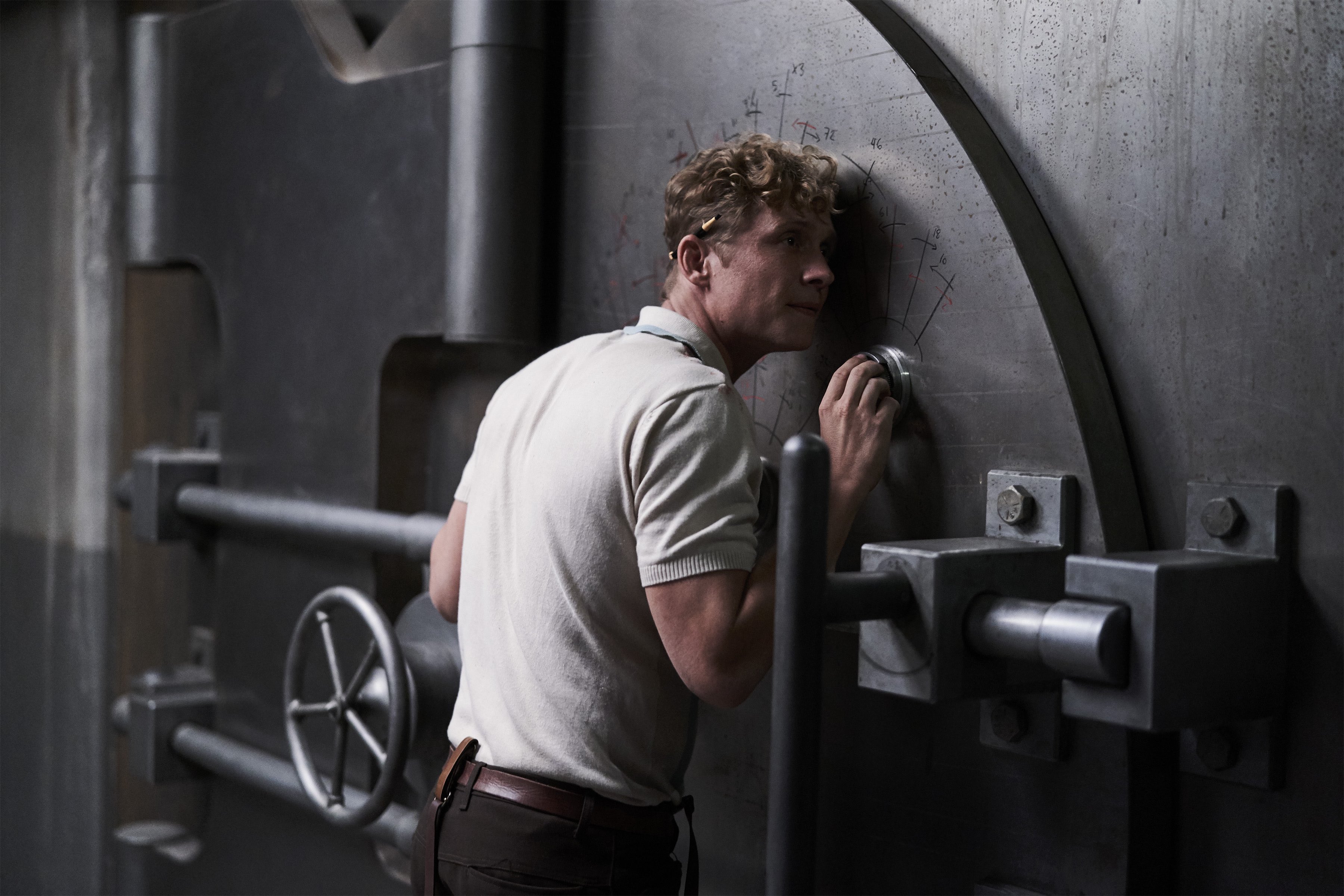 Army of the Dead Cast - Matthias Schweighöfer as Ludwig Dieter