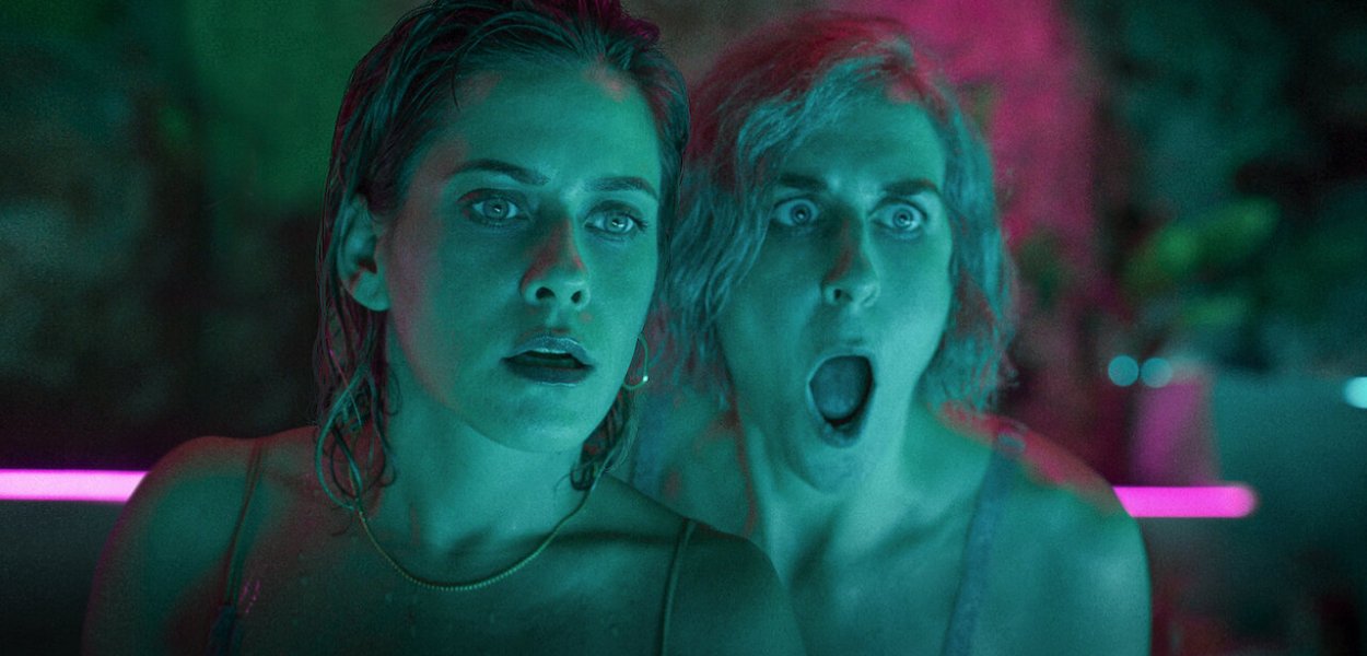 More the Merrier Soundtrack (Donde Caben Dos) - Every Song in the Netflix Movie