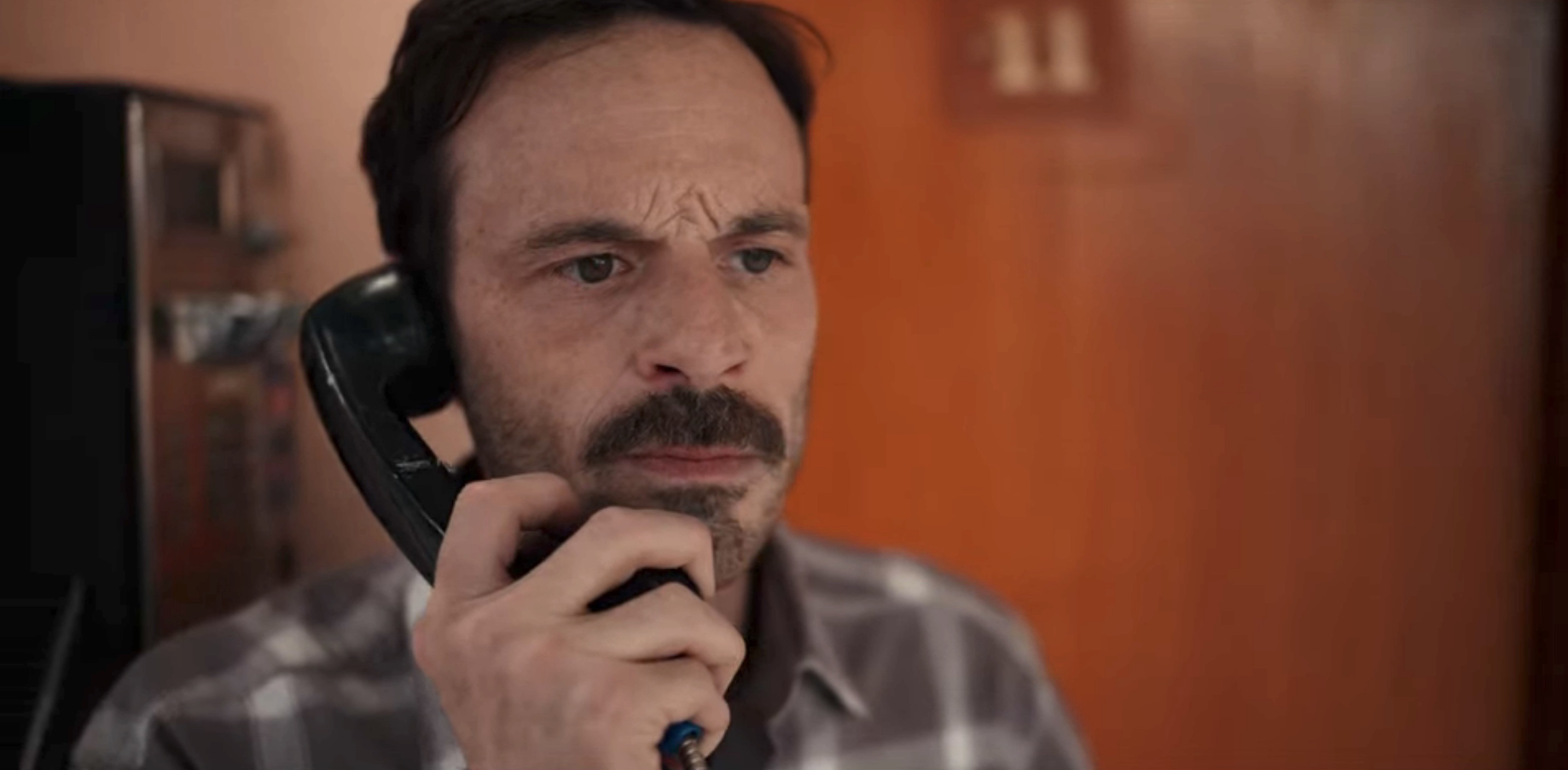 Narcos: Mexico Season 3 Cast - Scoot McNairy as Walt Breslin