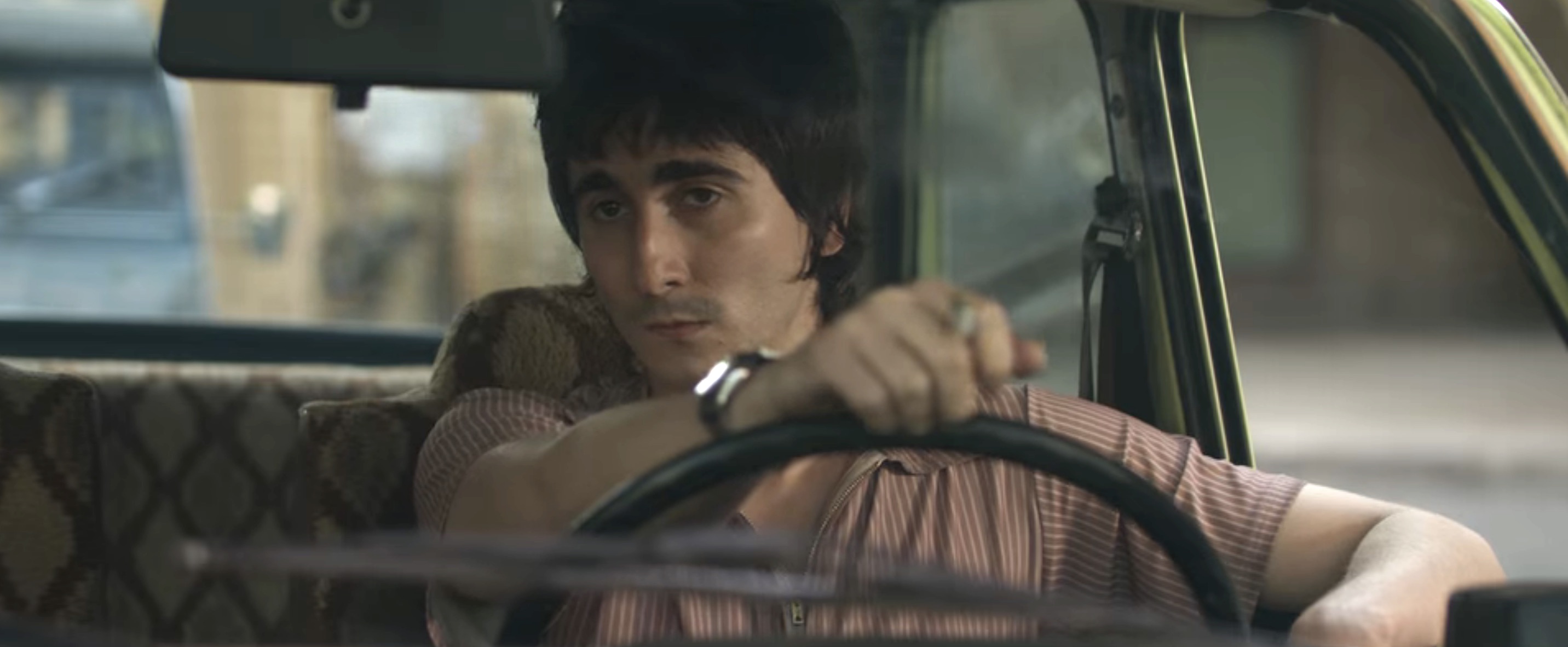 Outlaws Cast - Jorge Aparicio as Chino