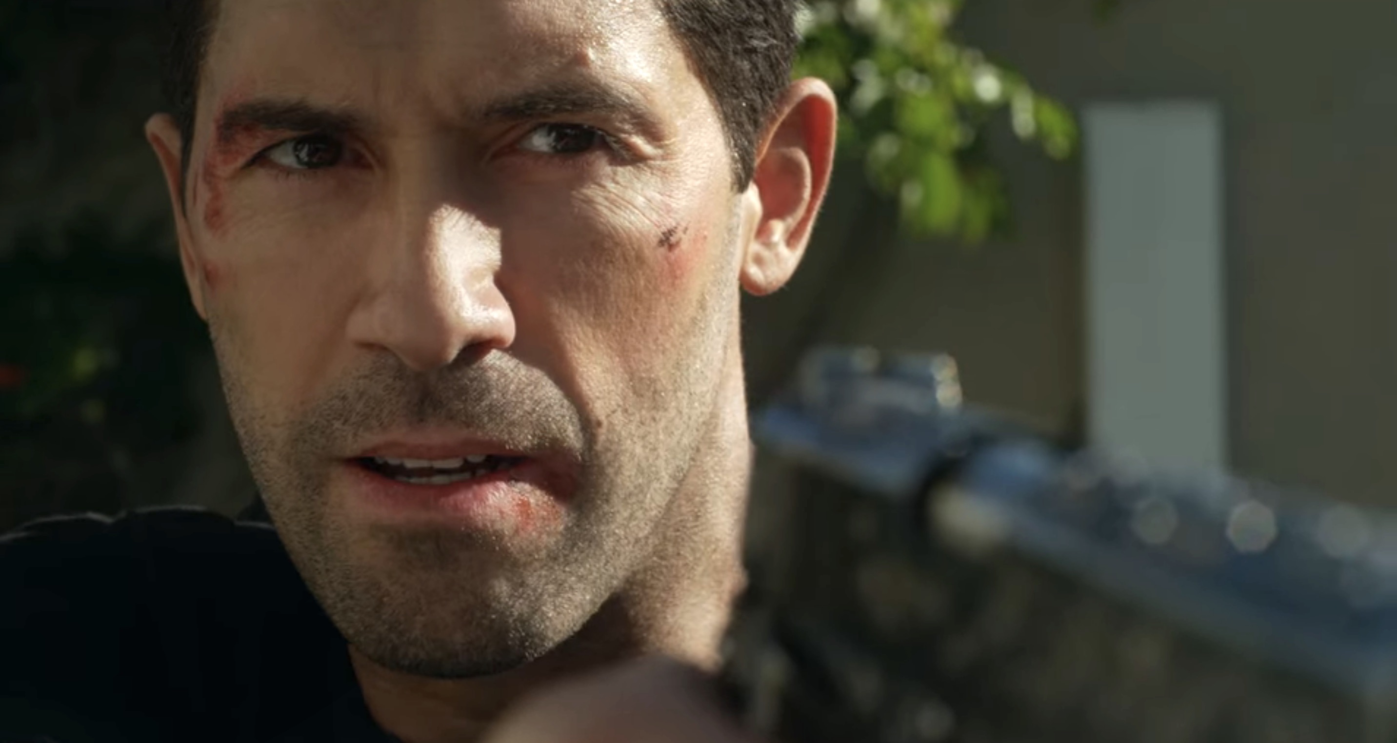 Seized Cast - Scott Adkins as Nero