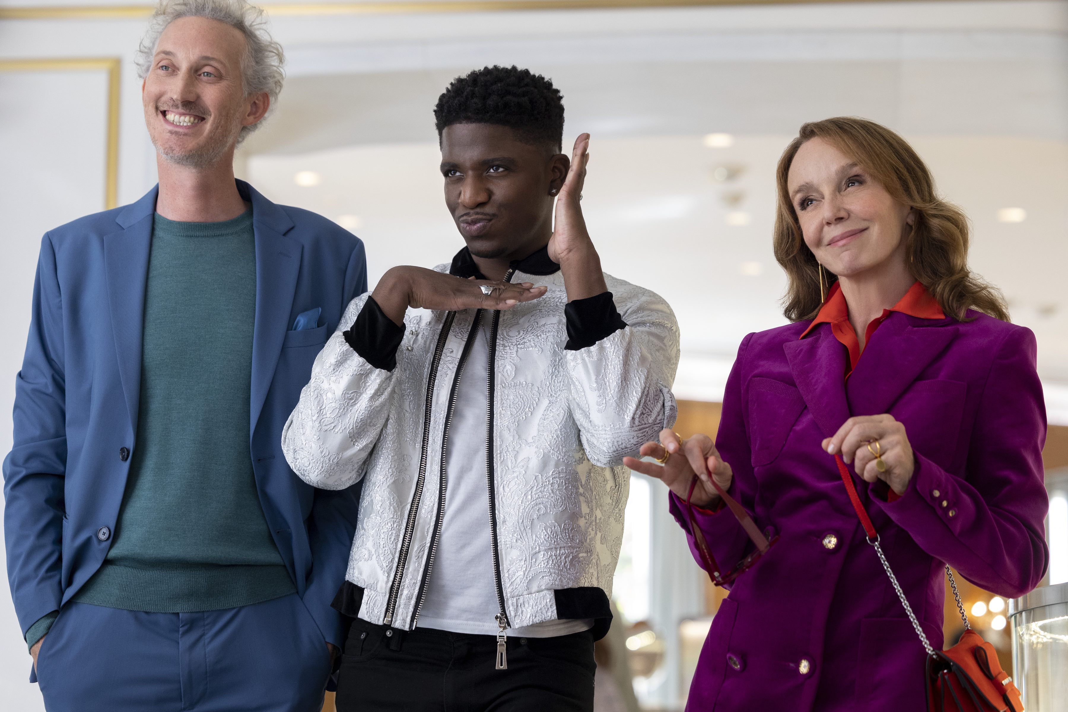 Emily in Paris Soundtrack on Netflix - Every Song in Season 3, Episode 2