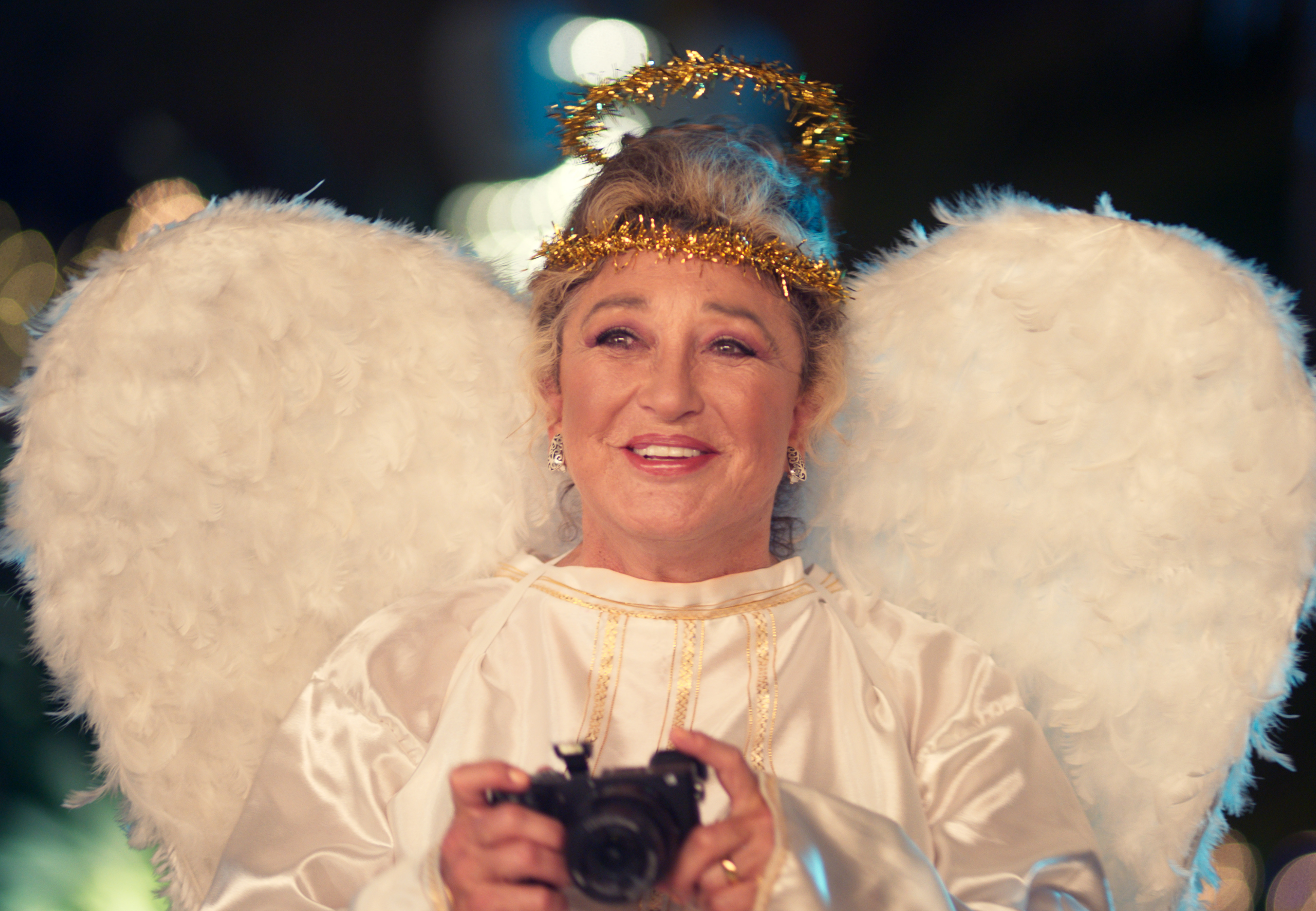 Grumpy Christmas Cast - Angélica María as Alicia