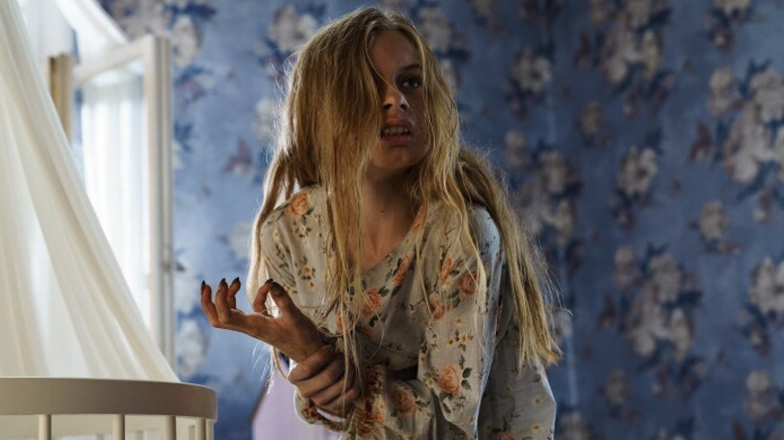 Hatching Movie Review - 2022 Hanna Bergholm Film