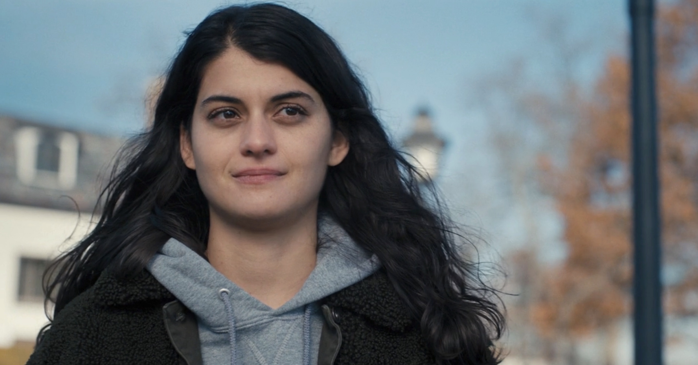 Single Drunk Female Cast - Sofia Black-D'Elia as Samantha Fink