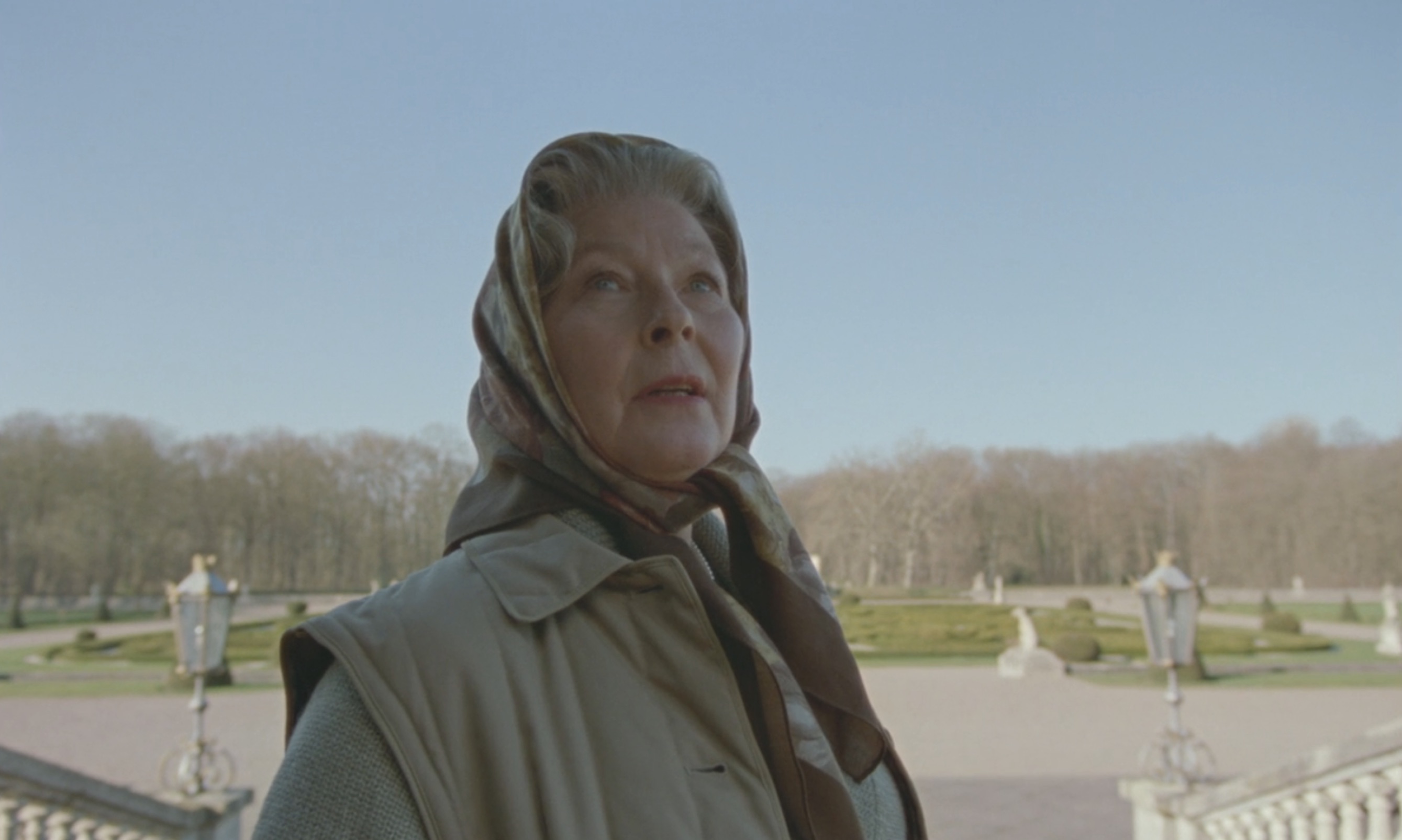 Spencer Cast - Stella Gonet as The Queen