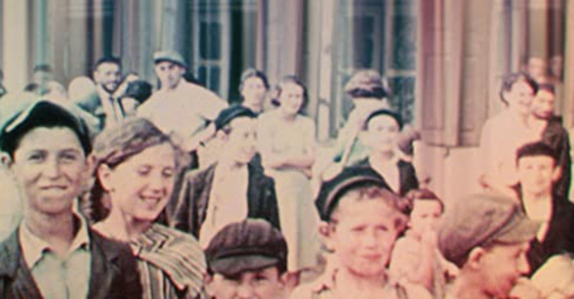 Three Minutes: A Lengthening Documentary Review - 2021 Bianca Stigter Film