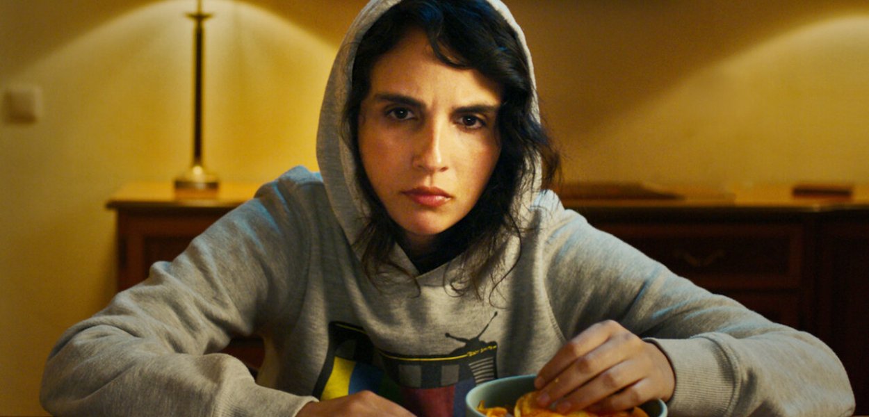 Meskina Cast - Every Performer and Character in the 2021 Movie