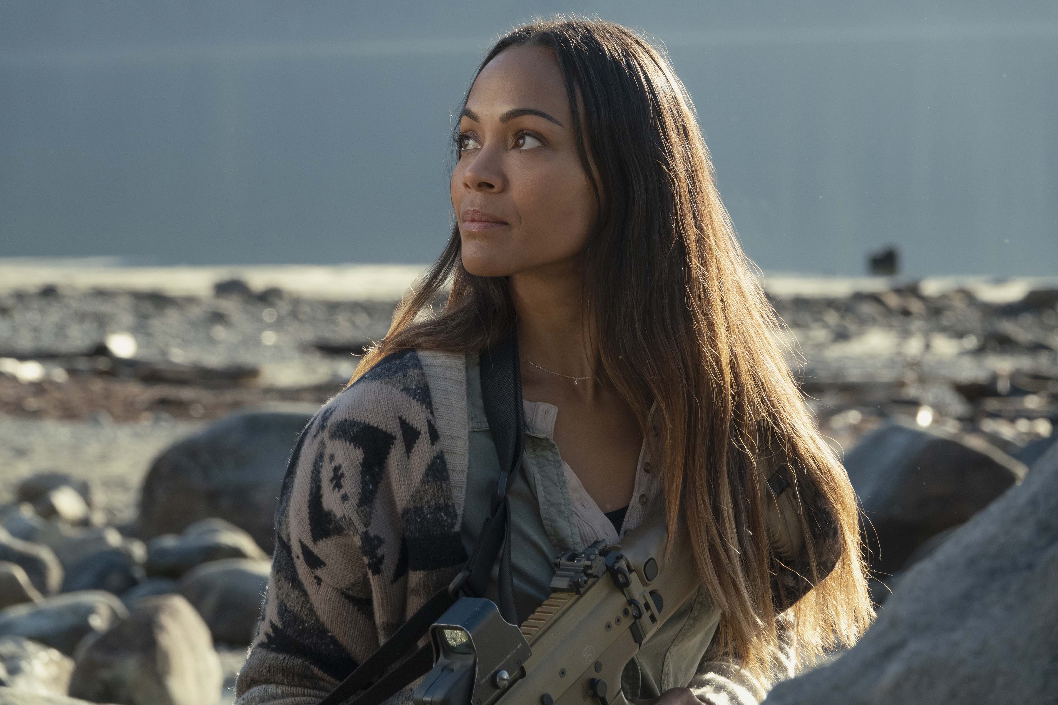 The Adam Project Cast on Netflix - Zoe Saldaña as Laura Reed