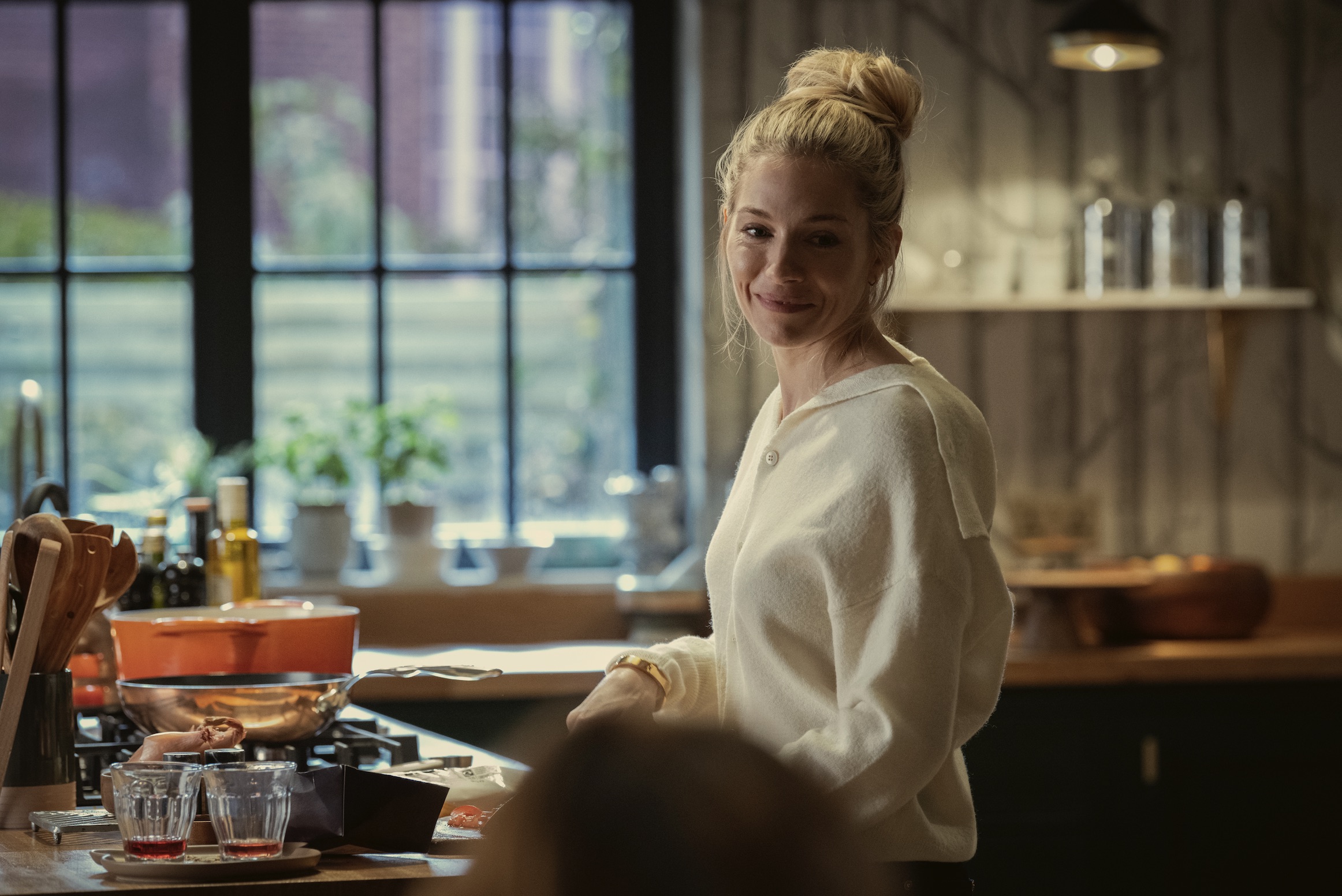 Anatomy of a Scandal Soundtrack on Netflix - Every Song in Season 1, Episode 3