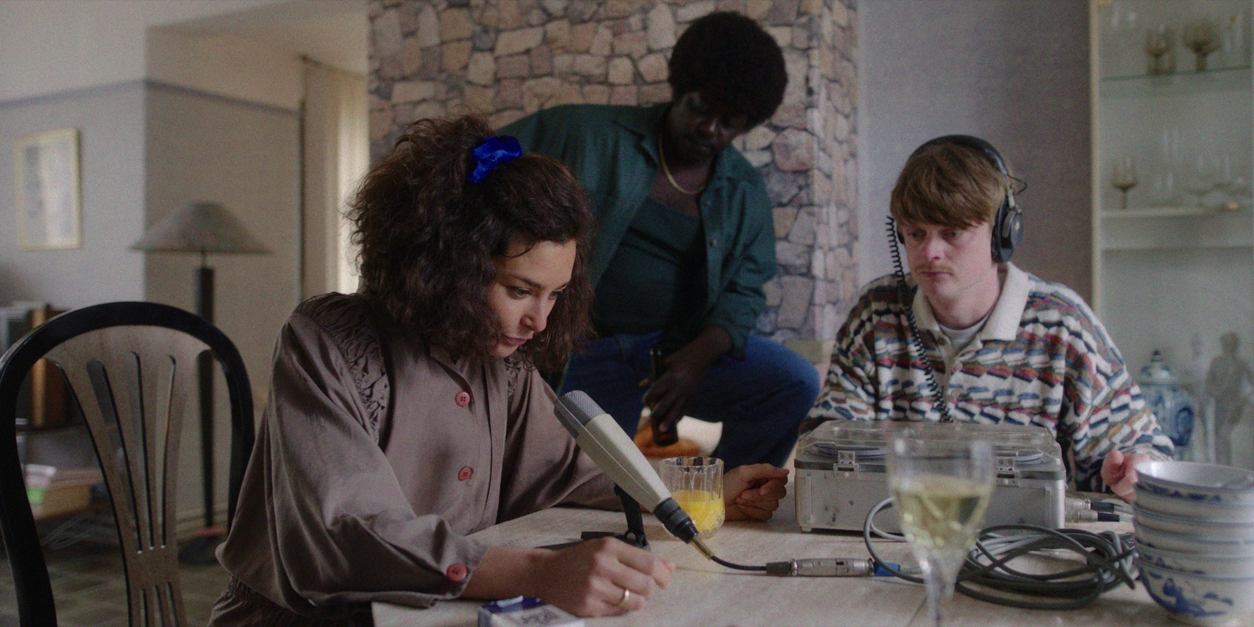 Dirty Lines Soundtrack on Netflix - Every Song in Season 1, Episode 2