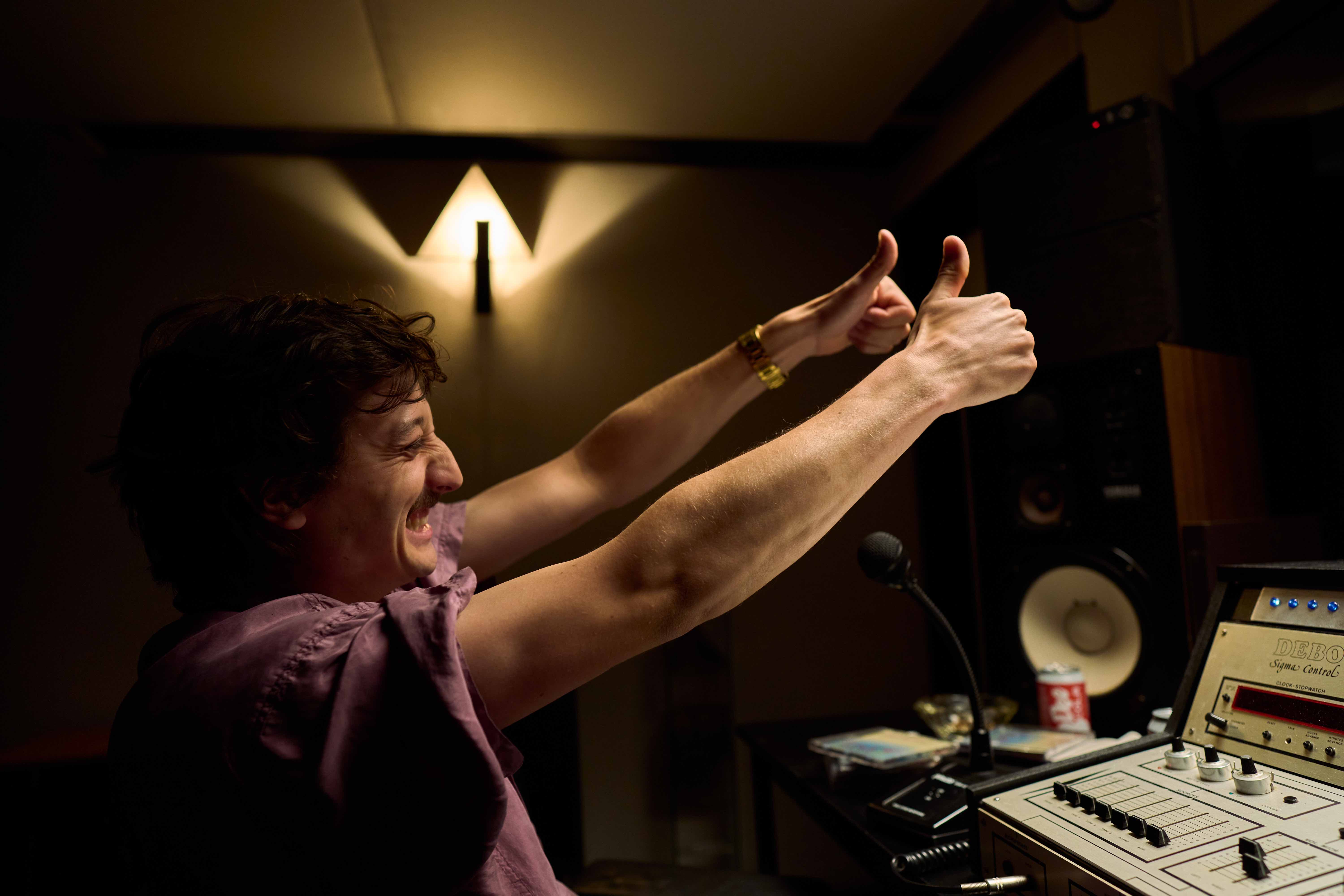 Dirty Lines Soundtrack on Netflix - Every Song in Season 1, Episode 3