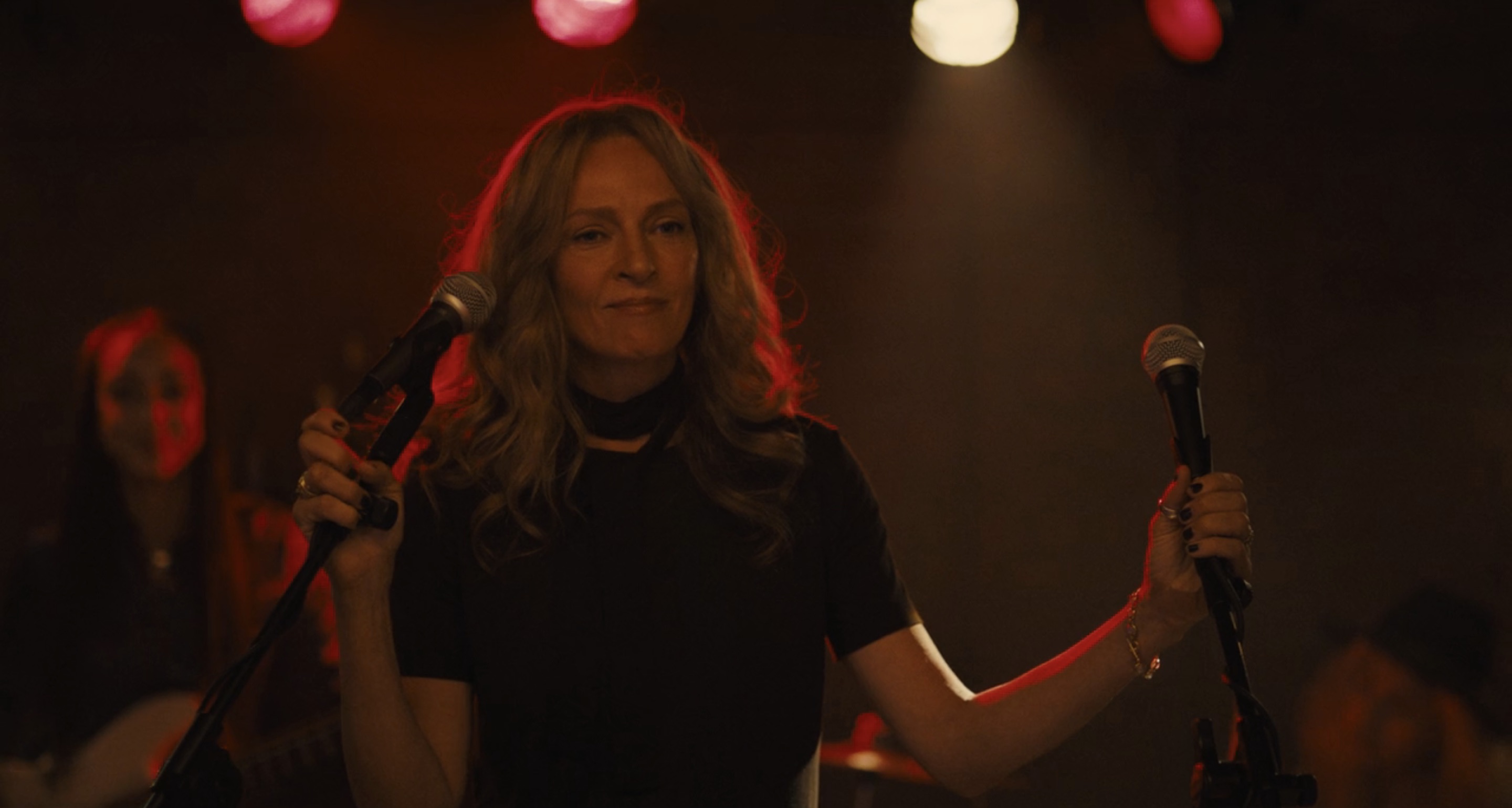 Hollywood Stargirl Cast on Disney+ - Uma Thurman as Roxanne Martel