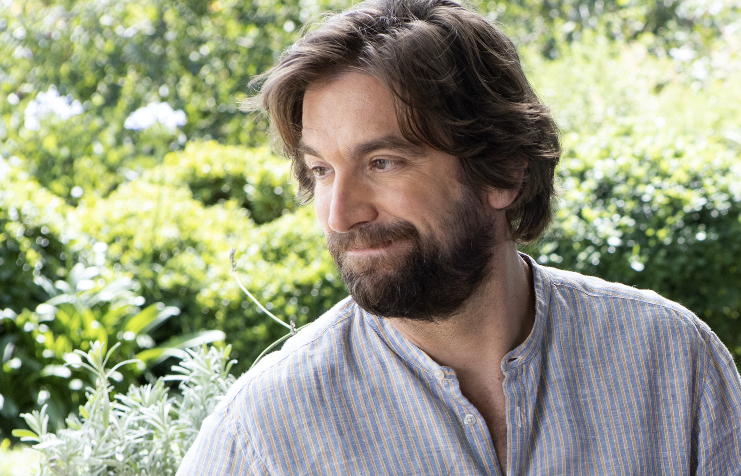 Love & Gelato Cast on Netflix - Owen McDonnell as Howard Riley