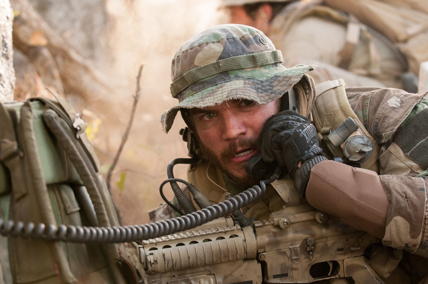 Lone Survivor Cast - Emile Hirsch as Danny Dietz