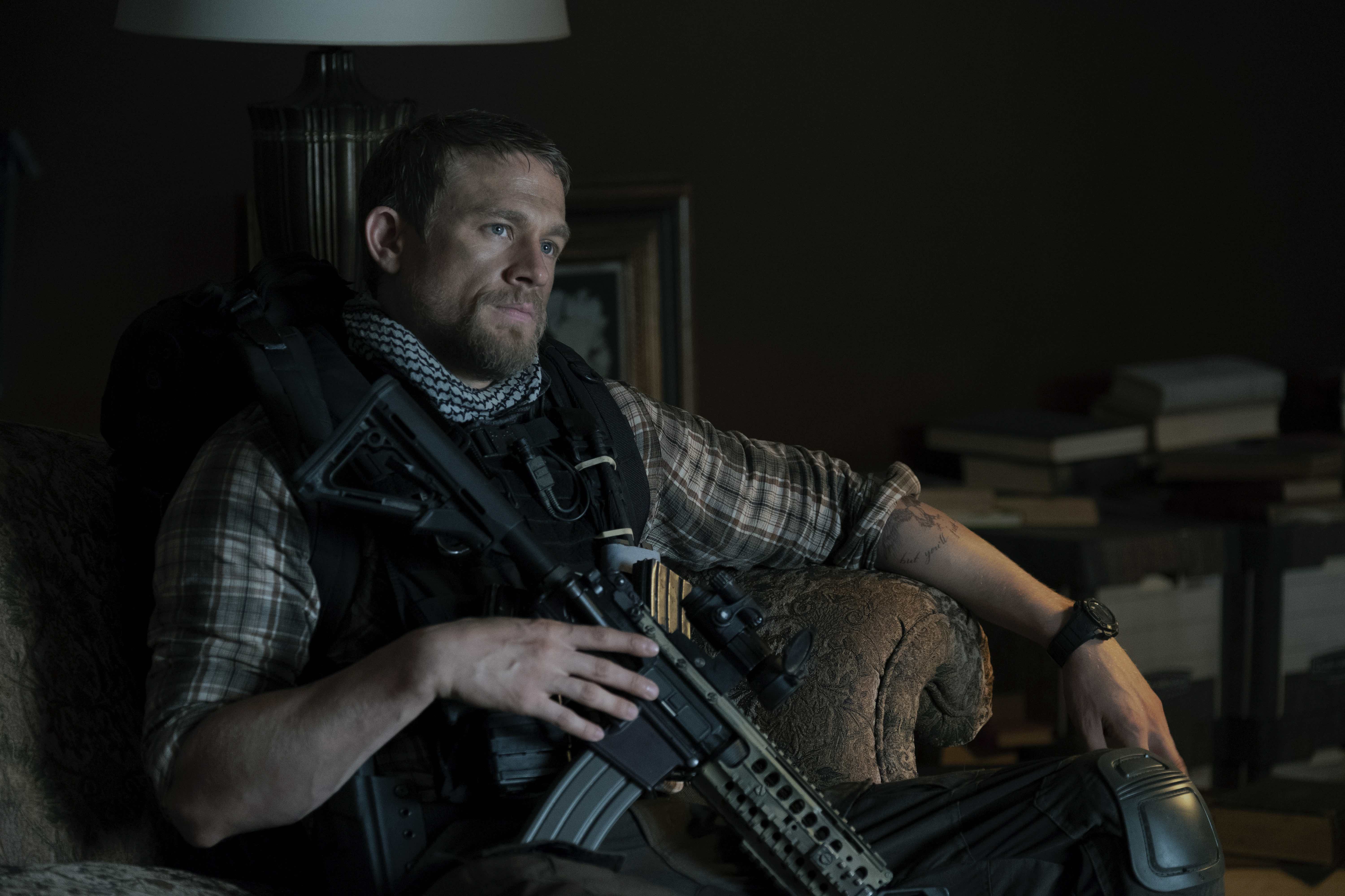 Triple Frontier Cast on Netflix - Charlie Hunnam as William "Ironhead" Miller