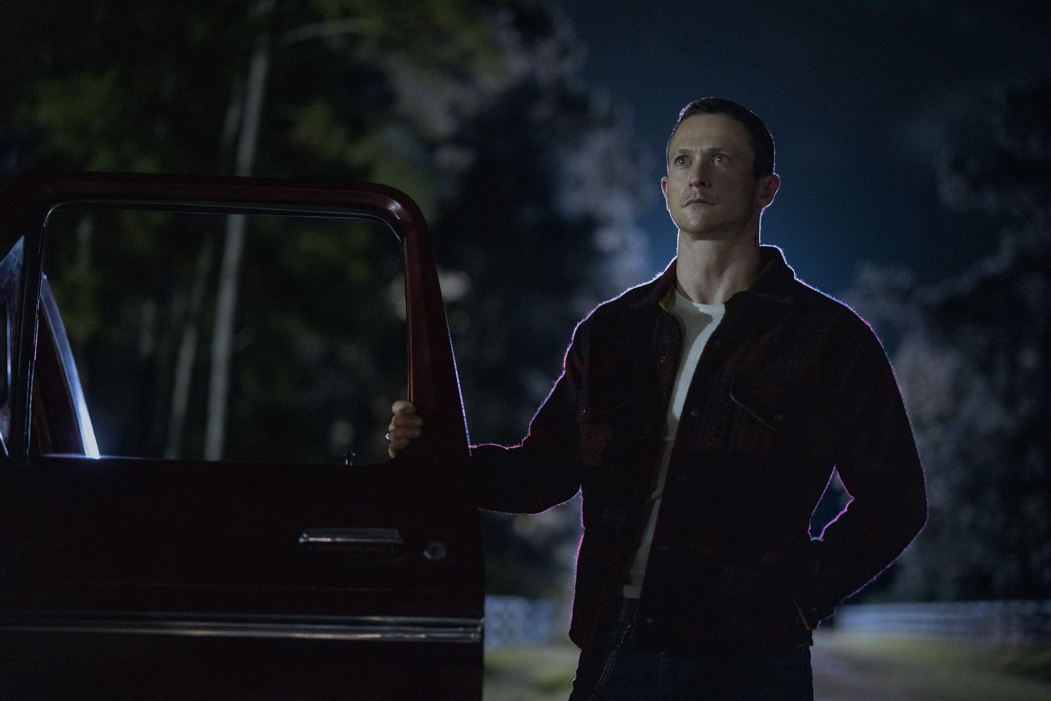 Echoes Cast on Netflix - Jonathan Tucker as Dylan James