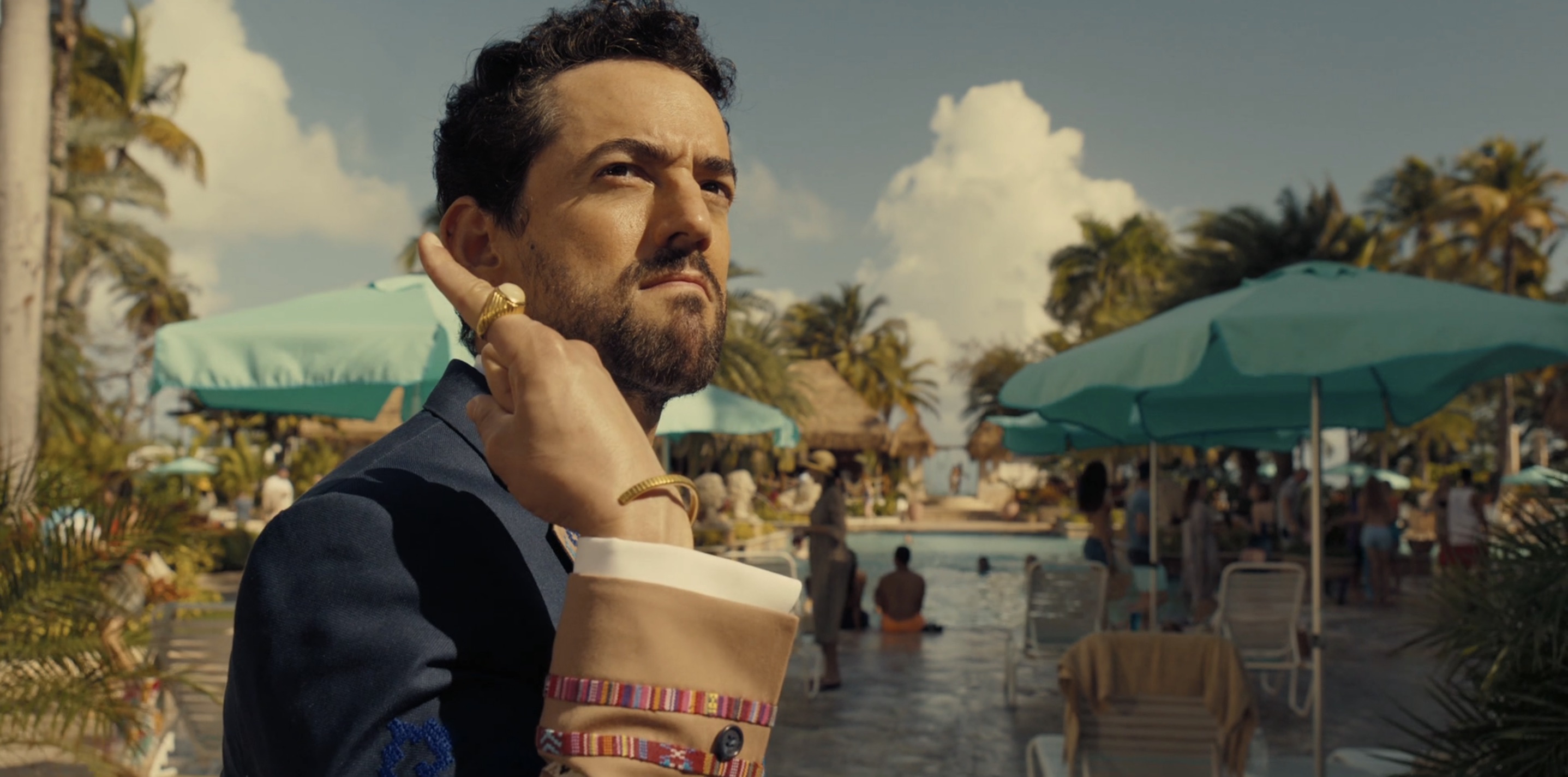 The Resort Cast on Peacock - The Resort Cast: Luis Gerardo Méndez as Baltasar Frías