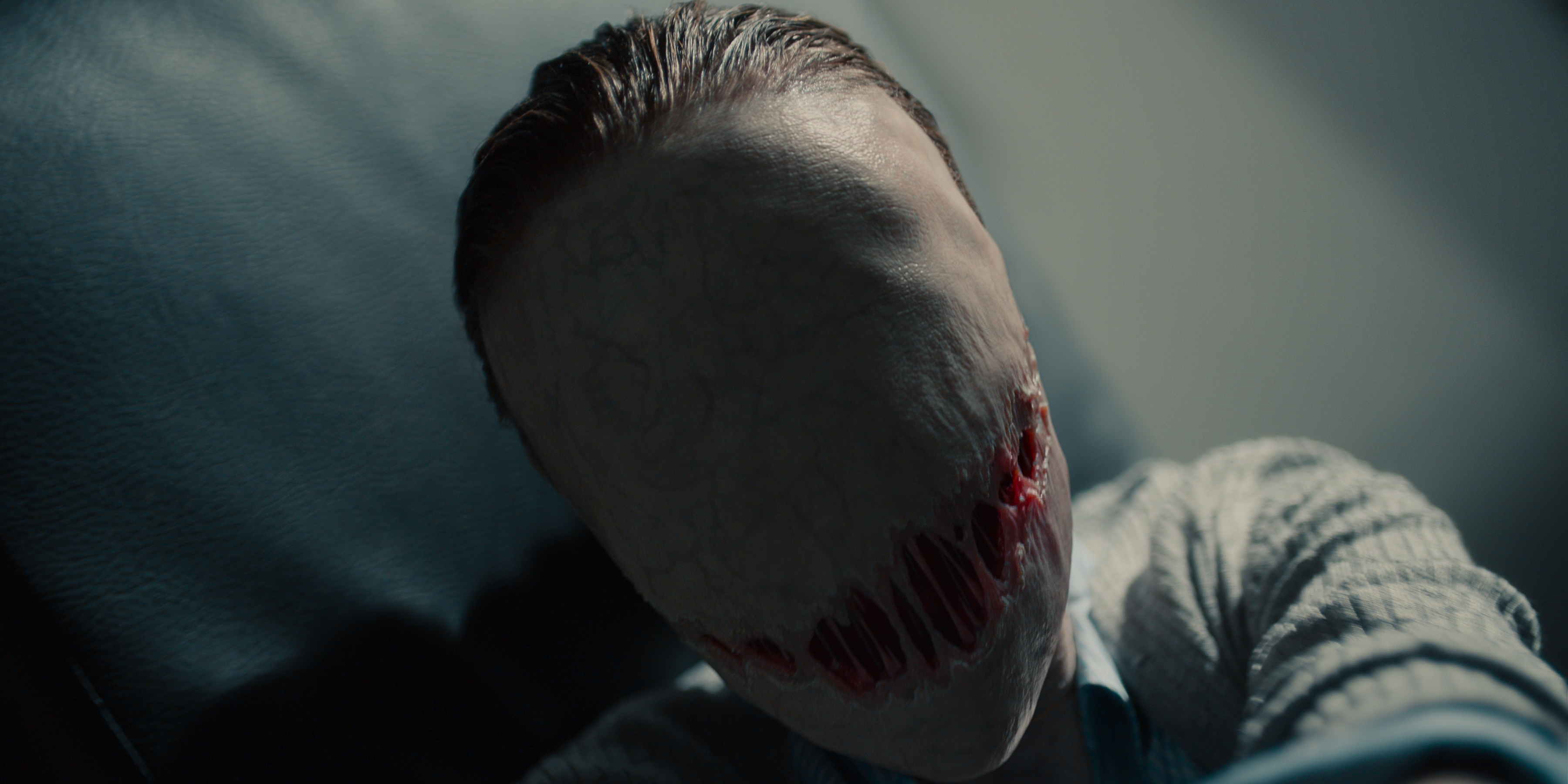 The Imperfects Soundtrack on Netflix - The Imperfects Soundtrack: Every Song in Season 1, Episode 2