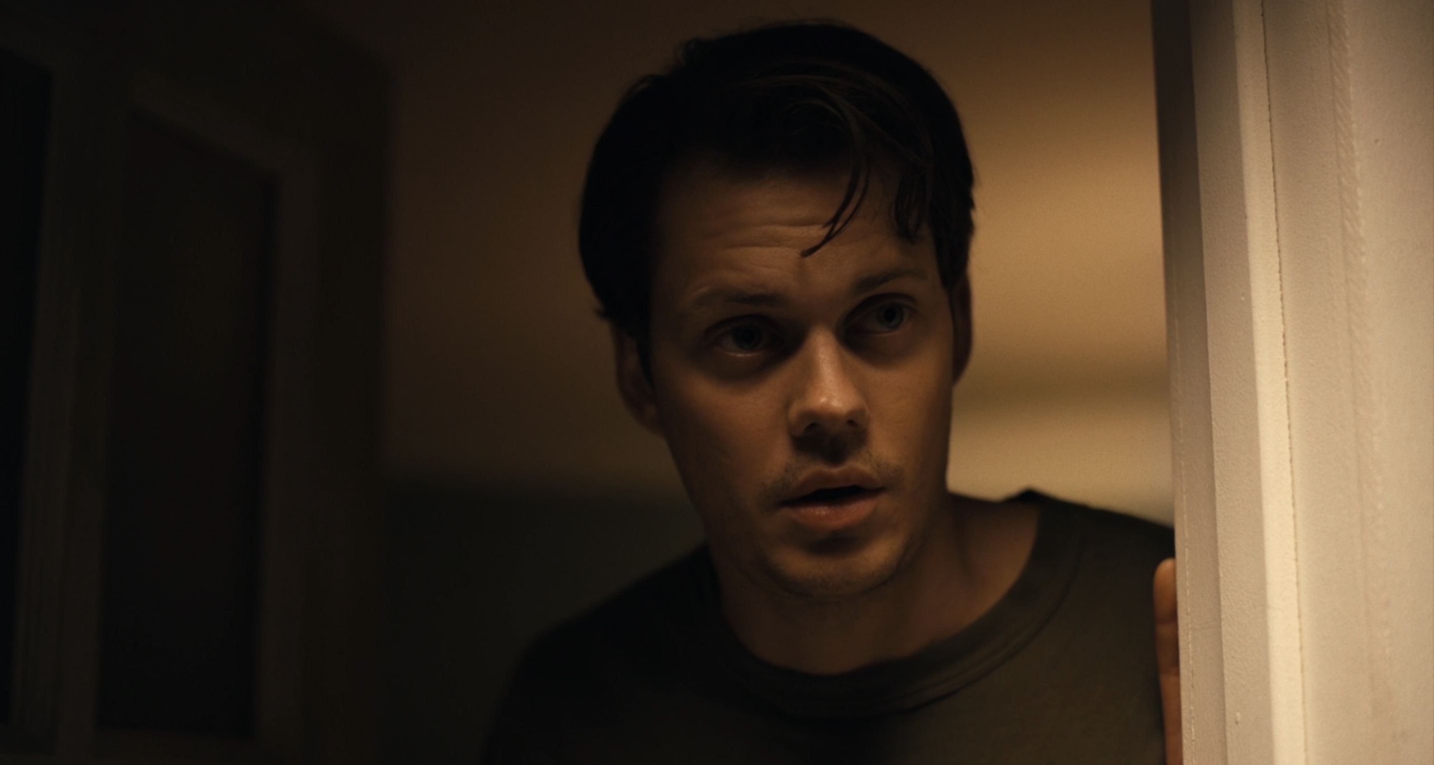 Barbarian Cast - Bill Skarsgård as Keith Toshko