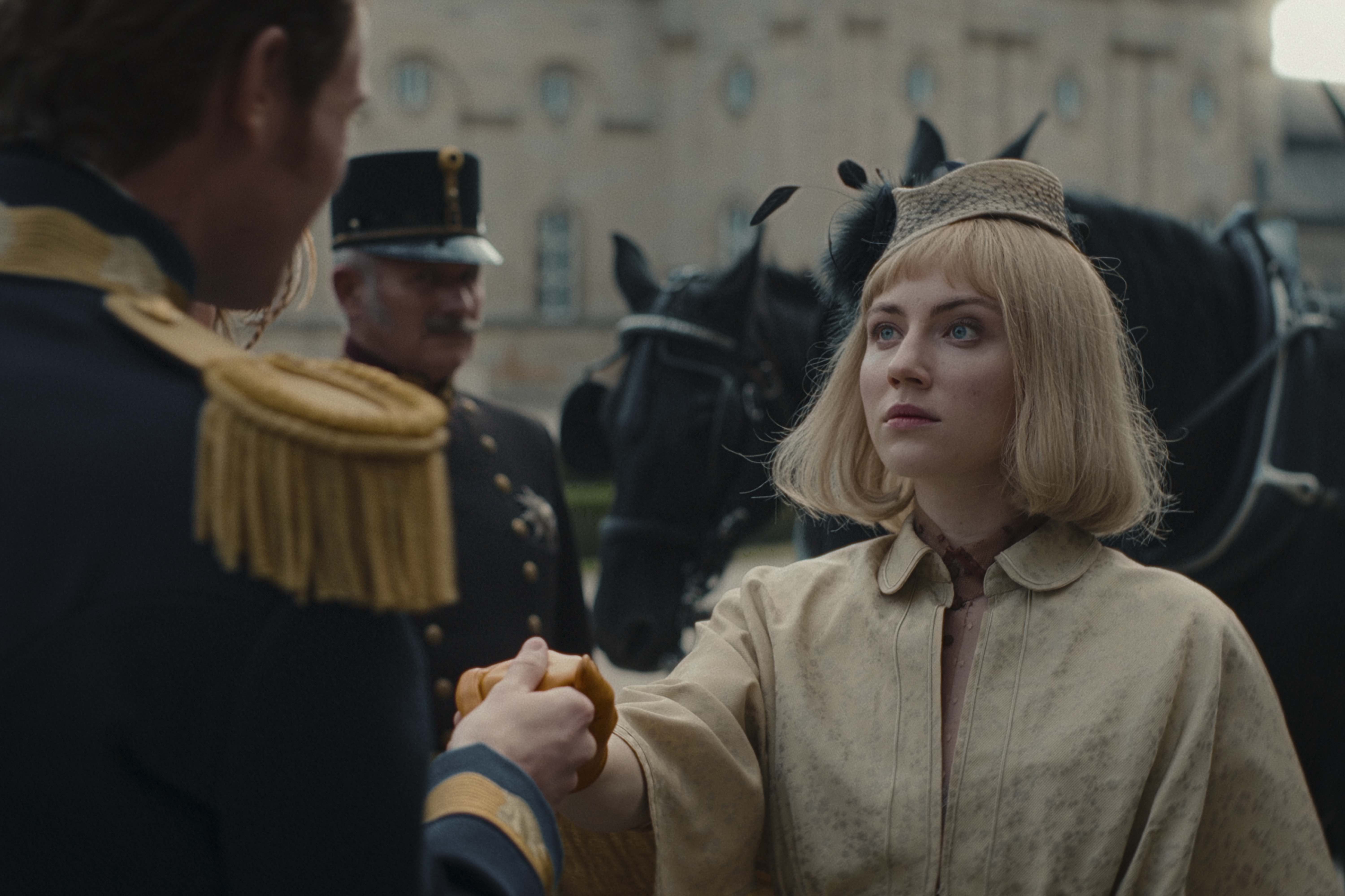 The Empress Cast on Netflix - Elisa Schlott as Helene