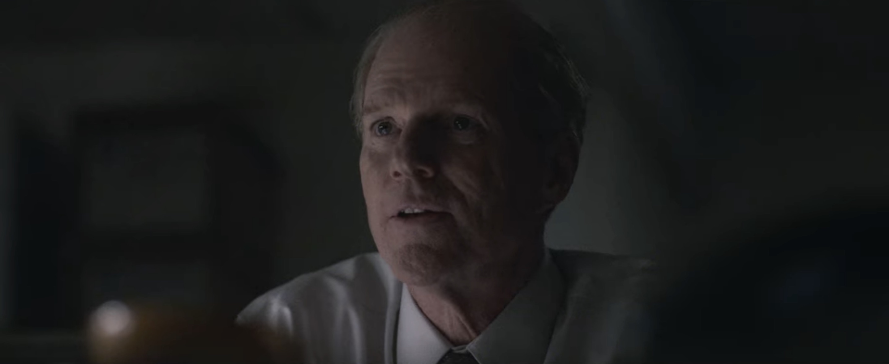 The Good Nurse Cast on Netflix - Noah Emmerich as Tim Braun