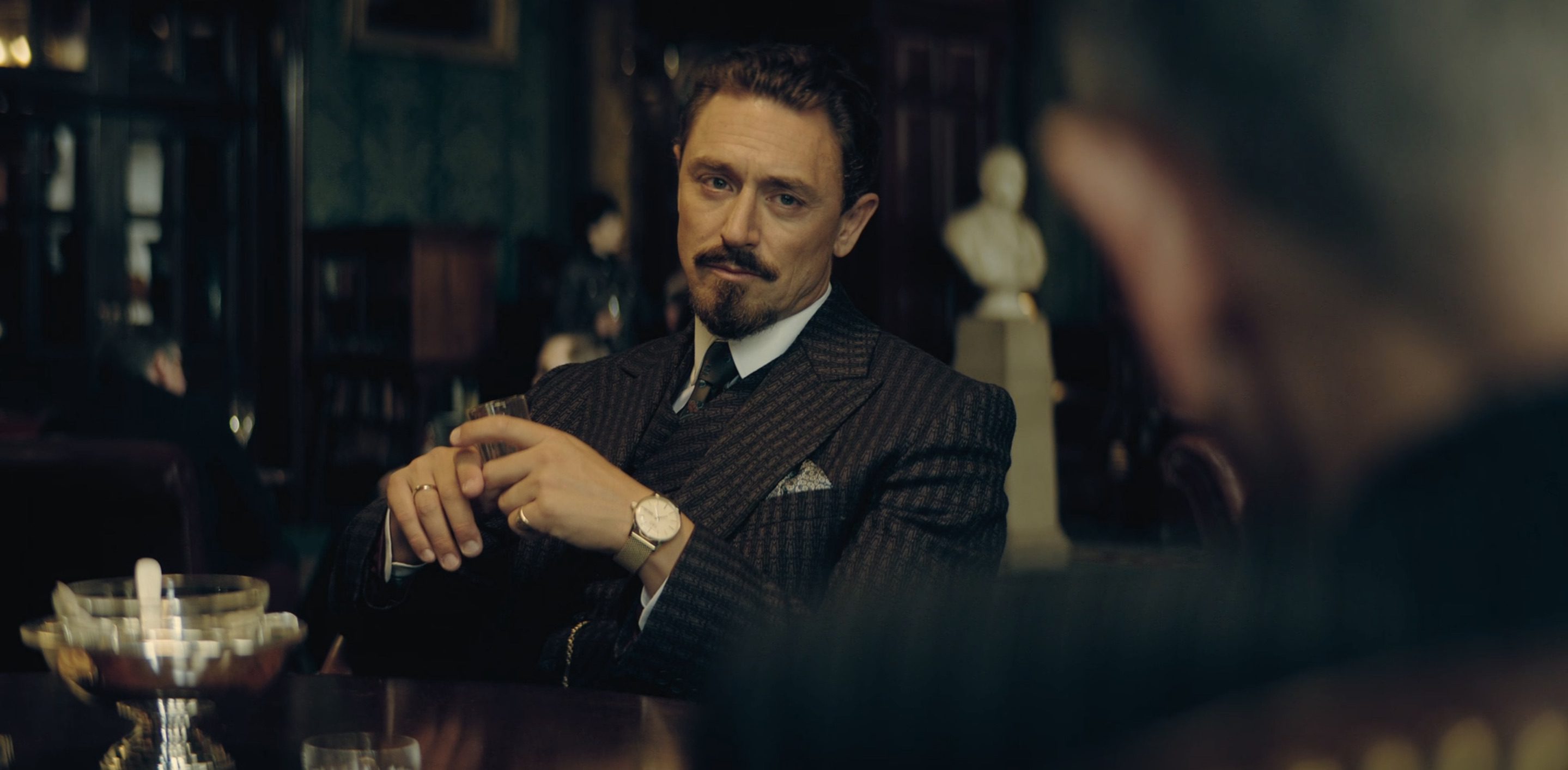 The Peripheral Soundtrack on Amazon - Every Song in Season 1, Episode 8