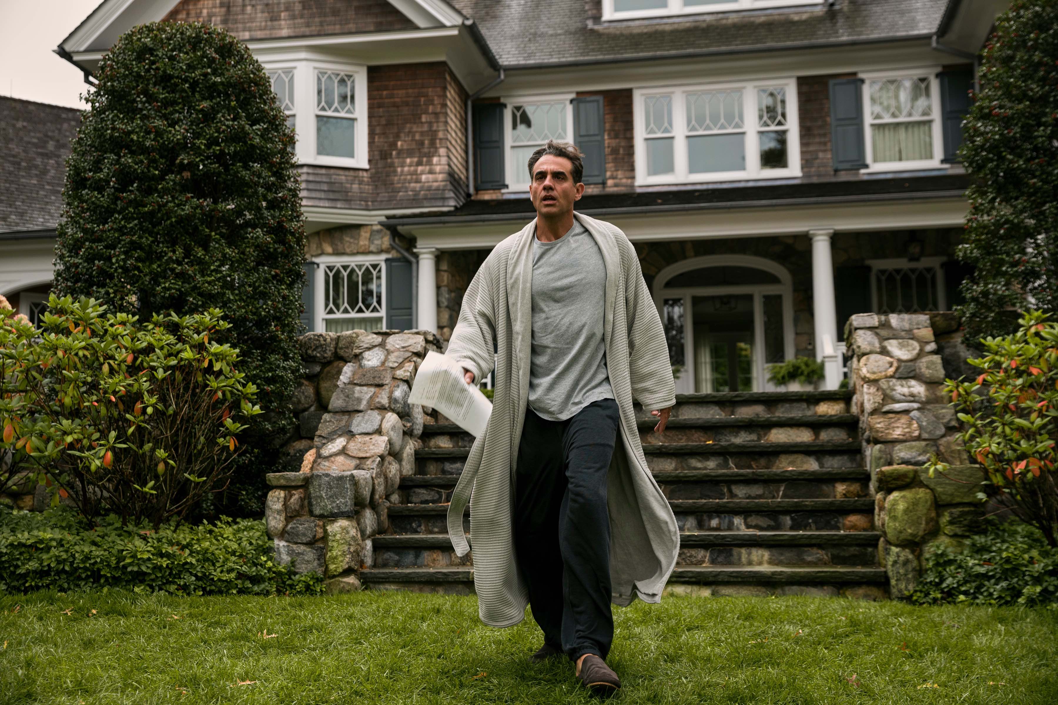 The Watcher Cast on Netflix - Bobby Cannavale as Dean Brannock