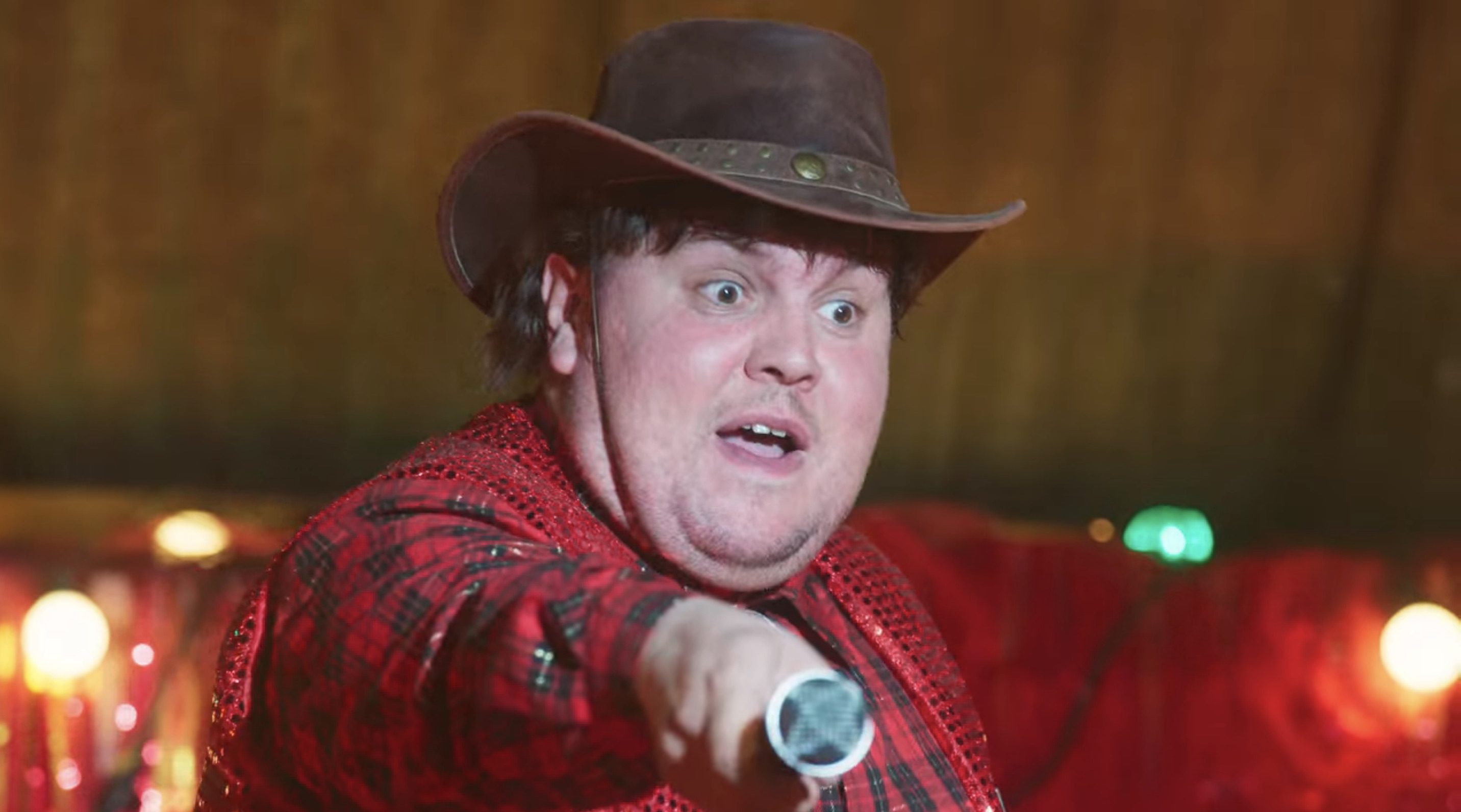 Christmas on Mistletoe Farm Cast on Netflix - Scott Paige as Beano